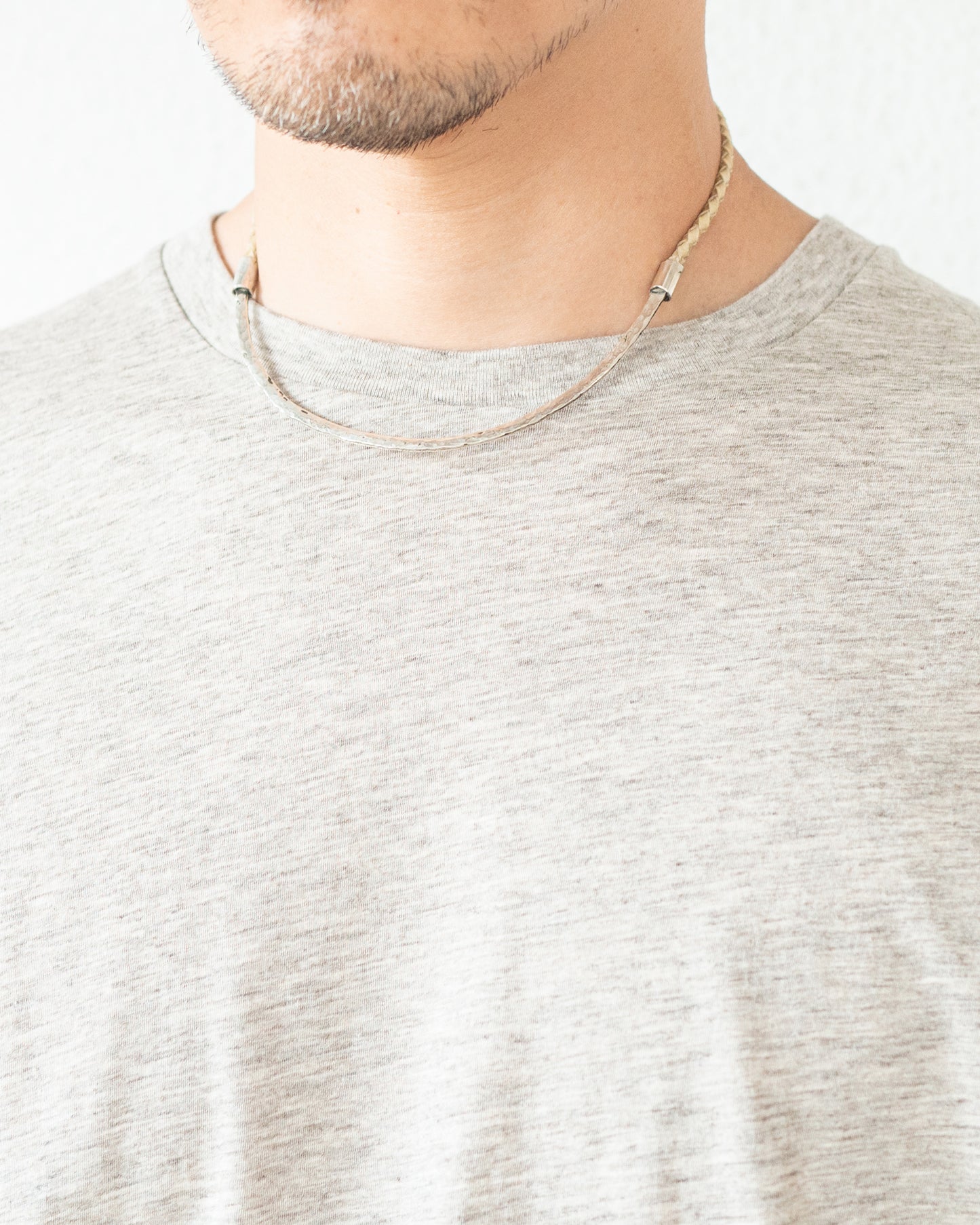 WICHI SILVER NECKLACE / COW LEATHER X SILVER
