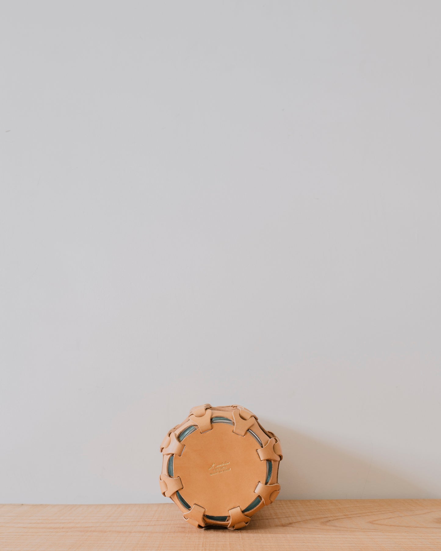 FLOWER VASE MEDIUM