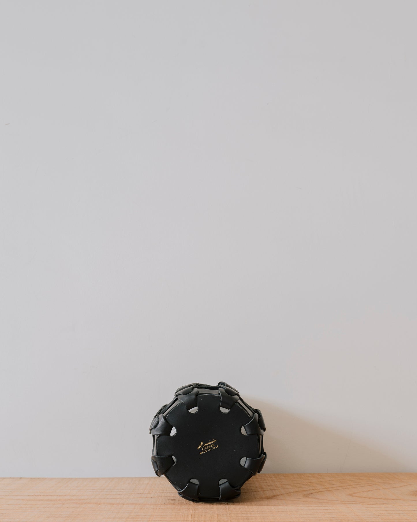 FLOWER VASE MEDIUM