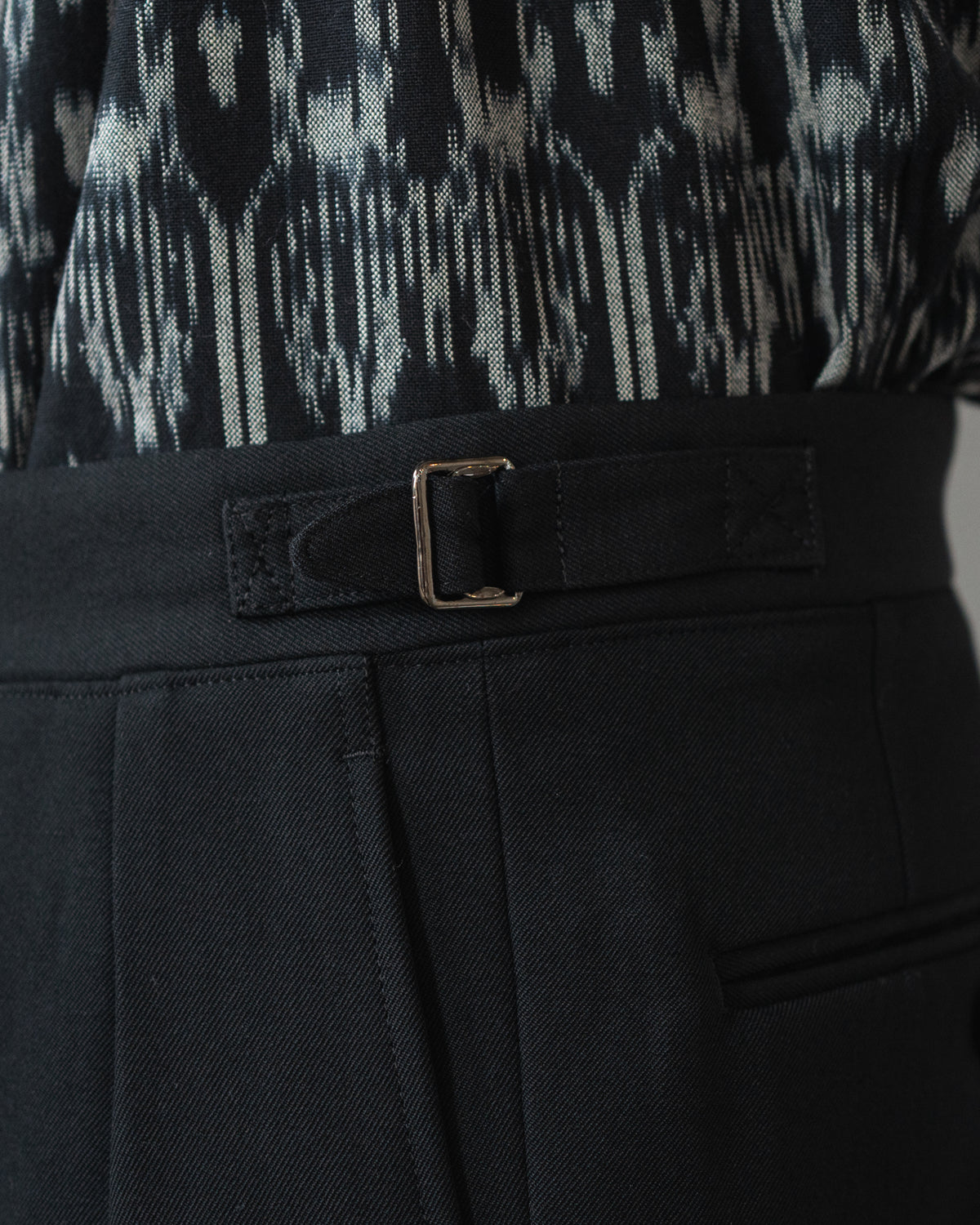AARON BLACK GABARDINE TROUSERS