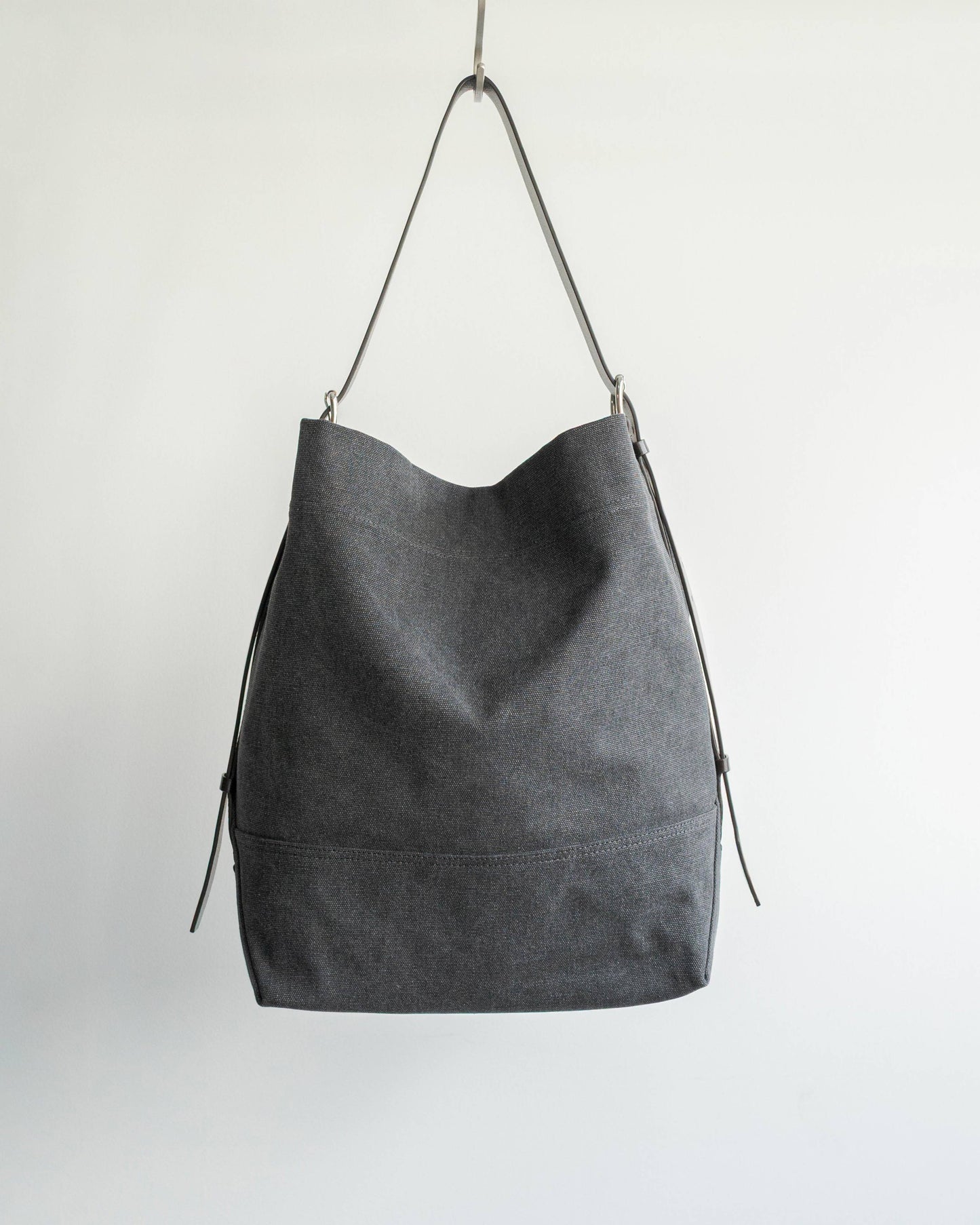 BELTED TOTE BAG