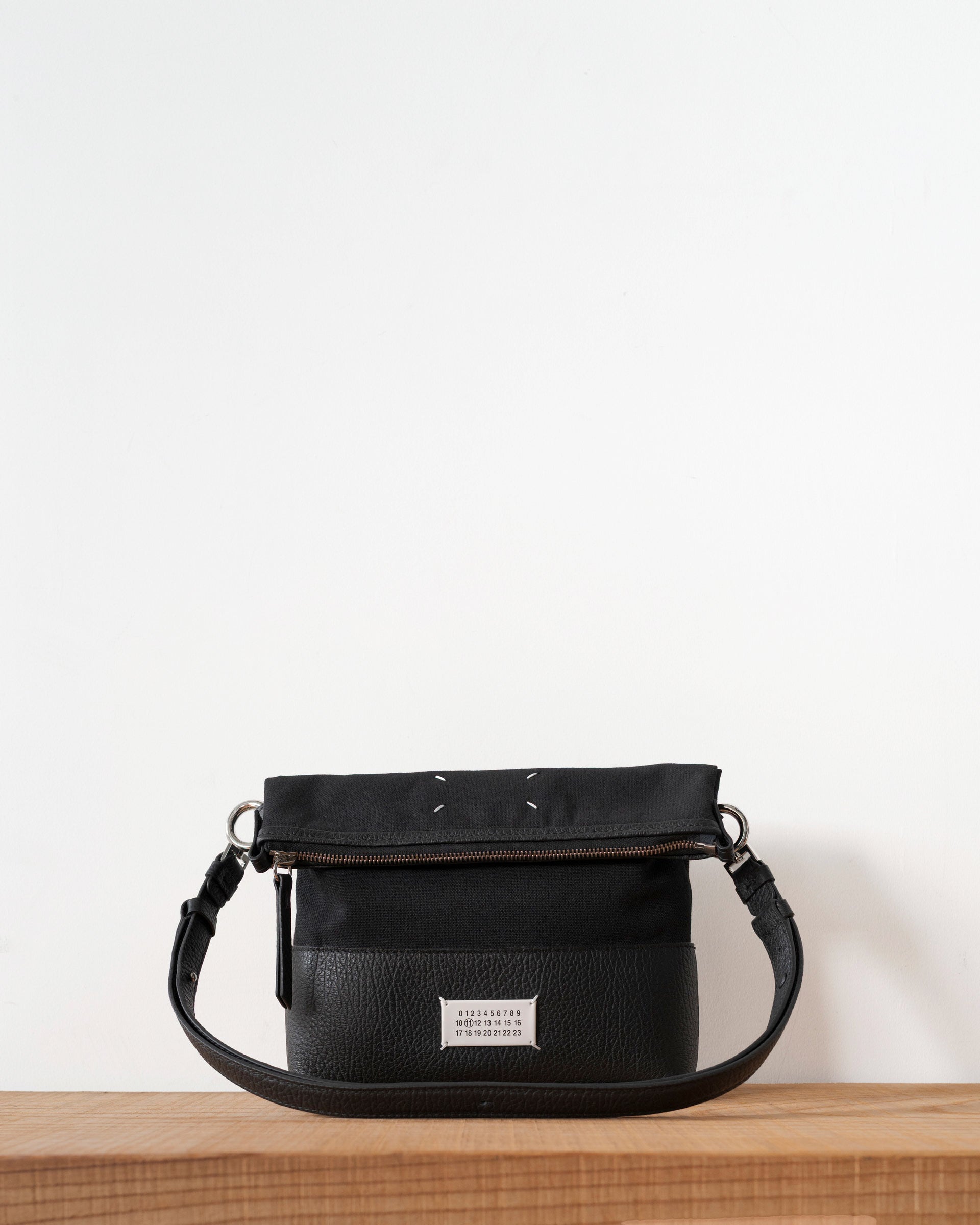 5AC HOBO SMALL BAG – STORE N