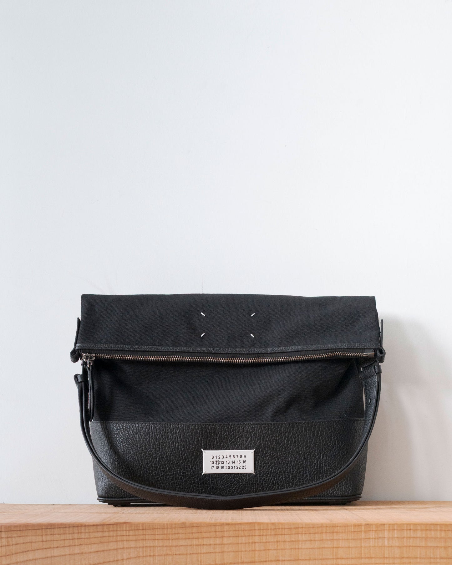 5AC HOBO MEDIUM BAG