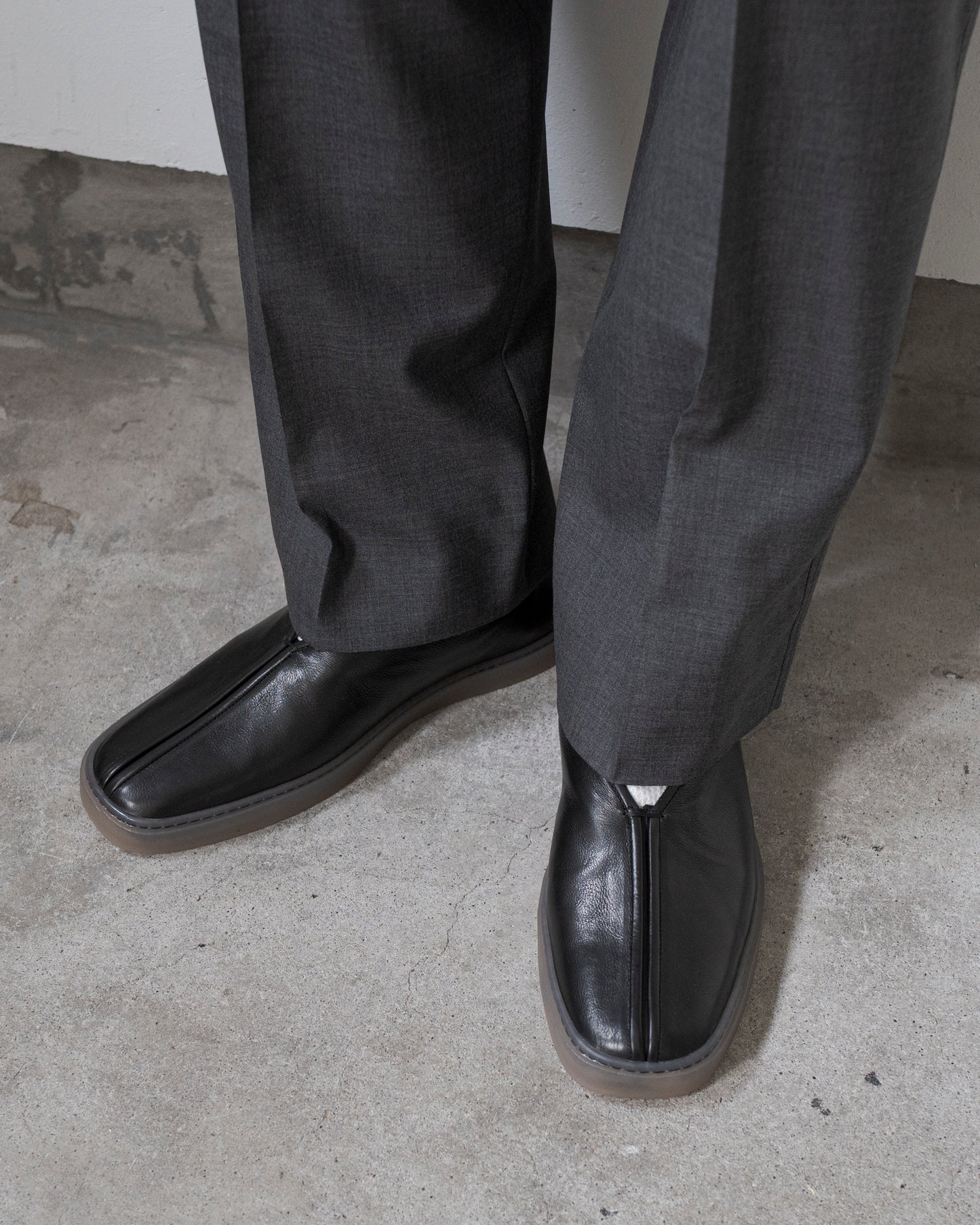 LINOLEUM PIPED SNEAKERS