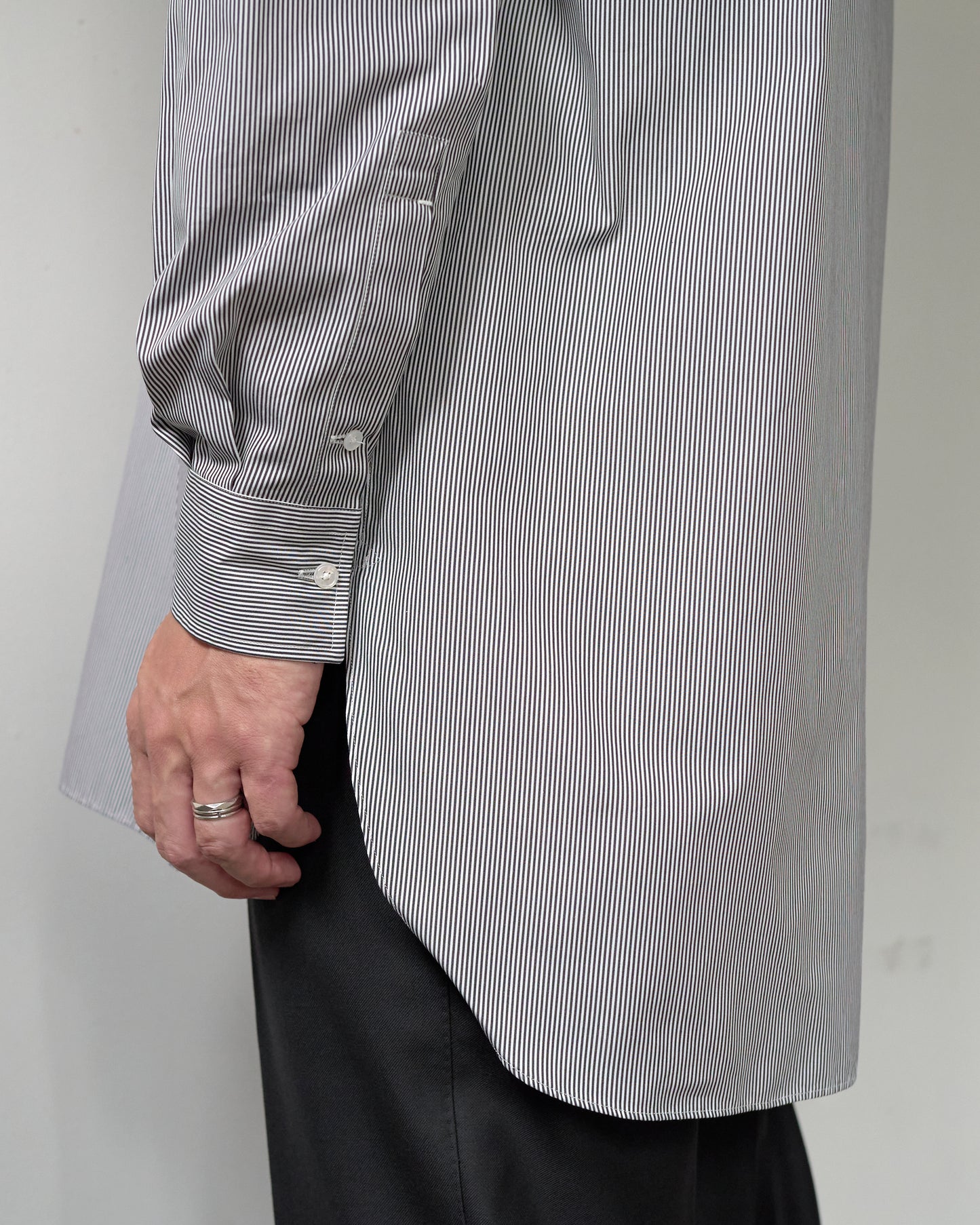 JAMES BLACK STRIPE SHIRT