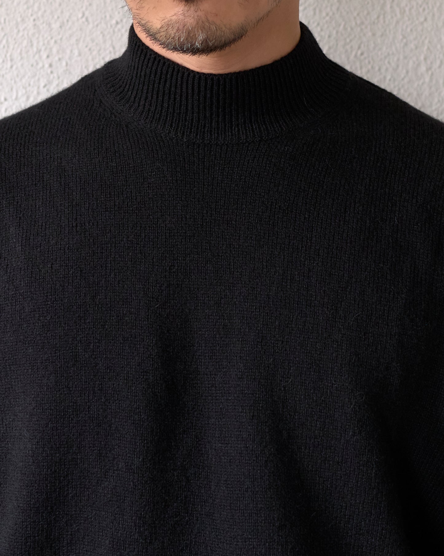 MOCK NECK SWEATER