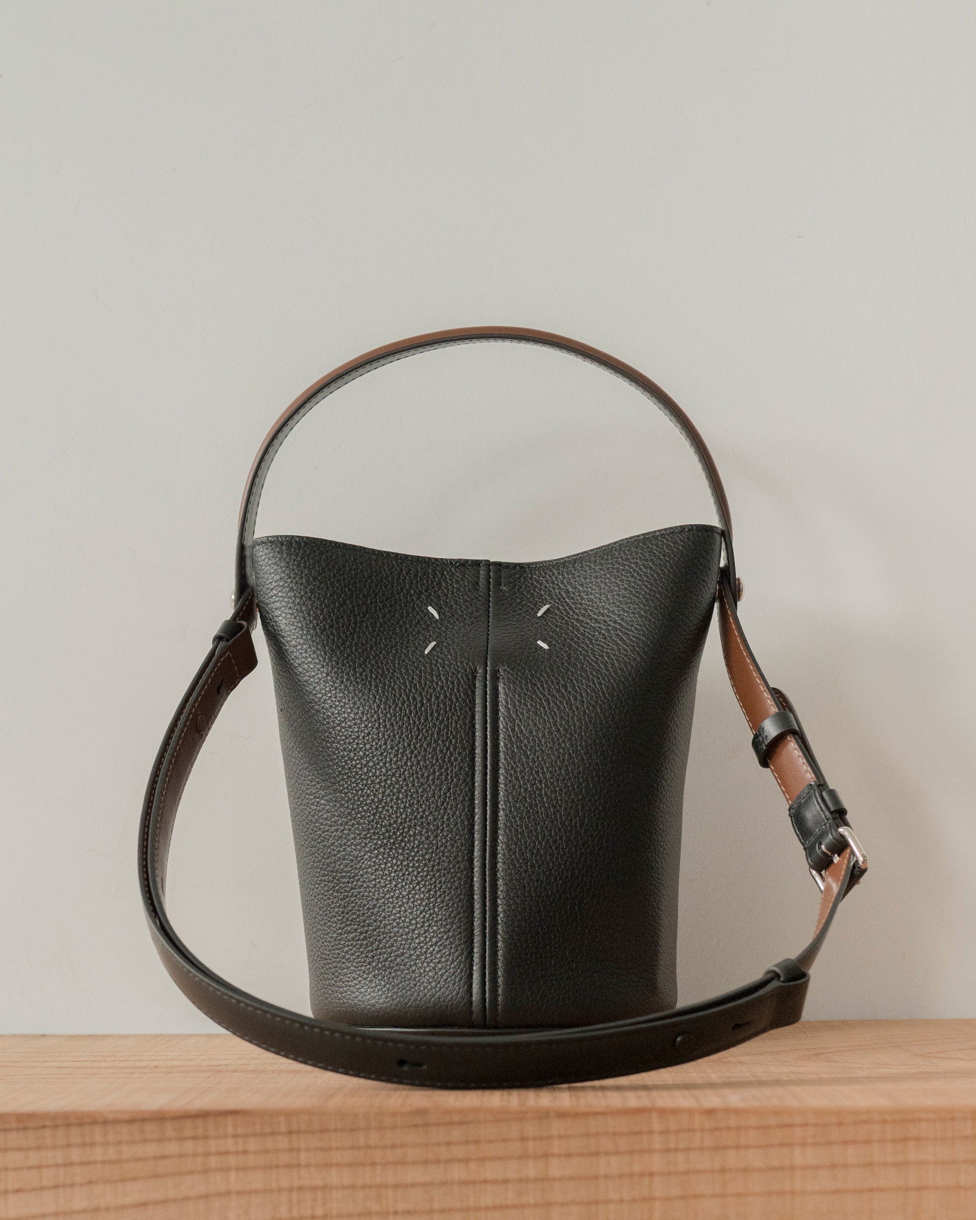 マルタンマルジェラ　ドレサージュショルダーバッグ マルタンマルジェラ ドレサージュショルダーバッグ - メルカリ