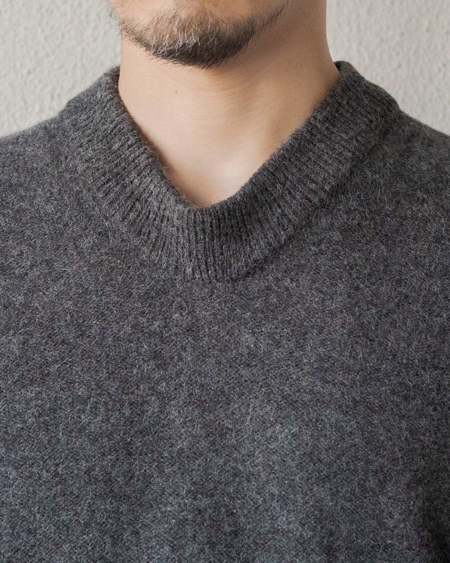 BOXY V NECK SWEATER