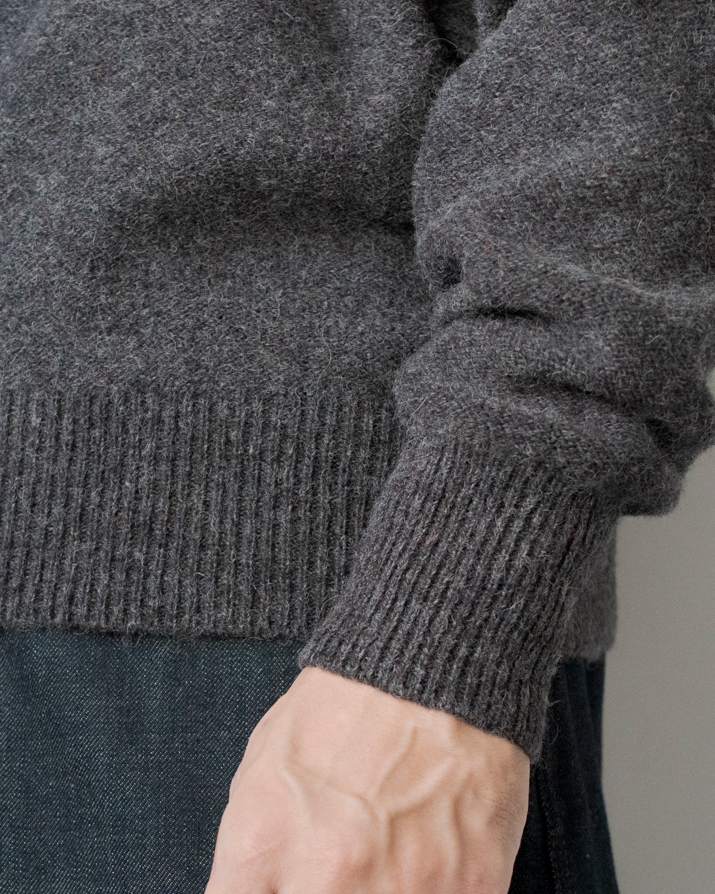 BOXY V NECK SWEATER