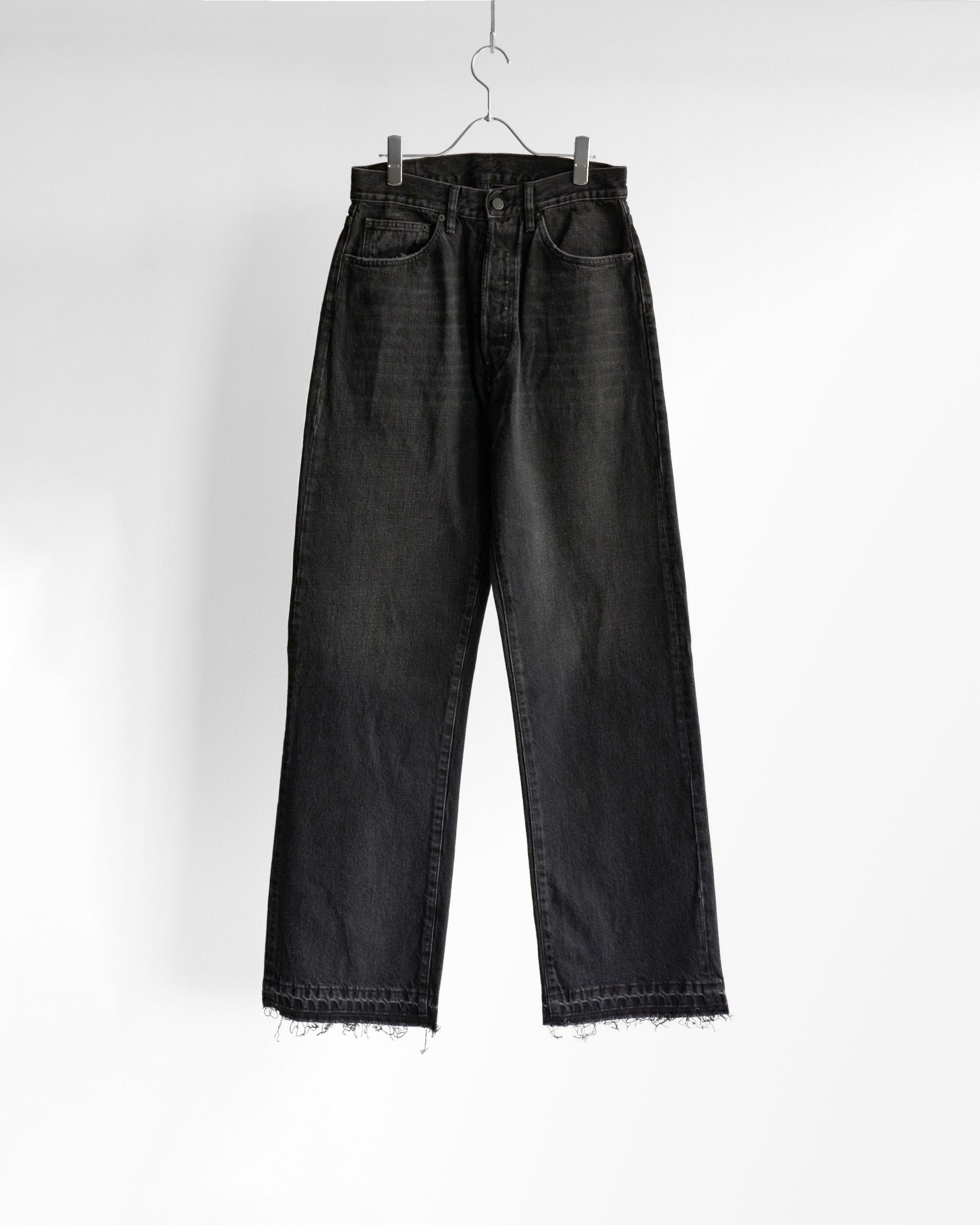 STRAIGHT LEG JEANS – STORE N