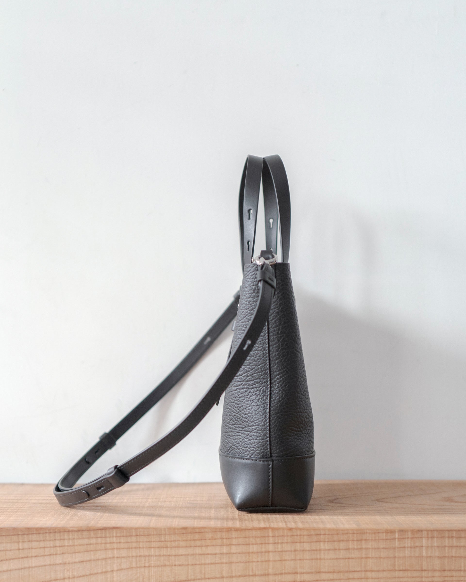 BELT BAG VERTICAL MINI – STORE N