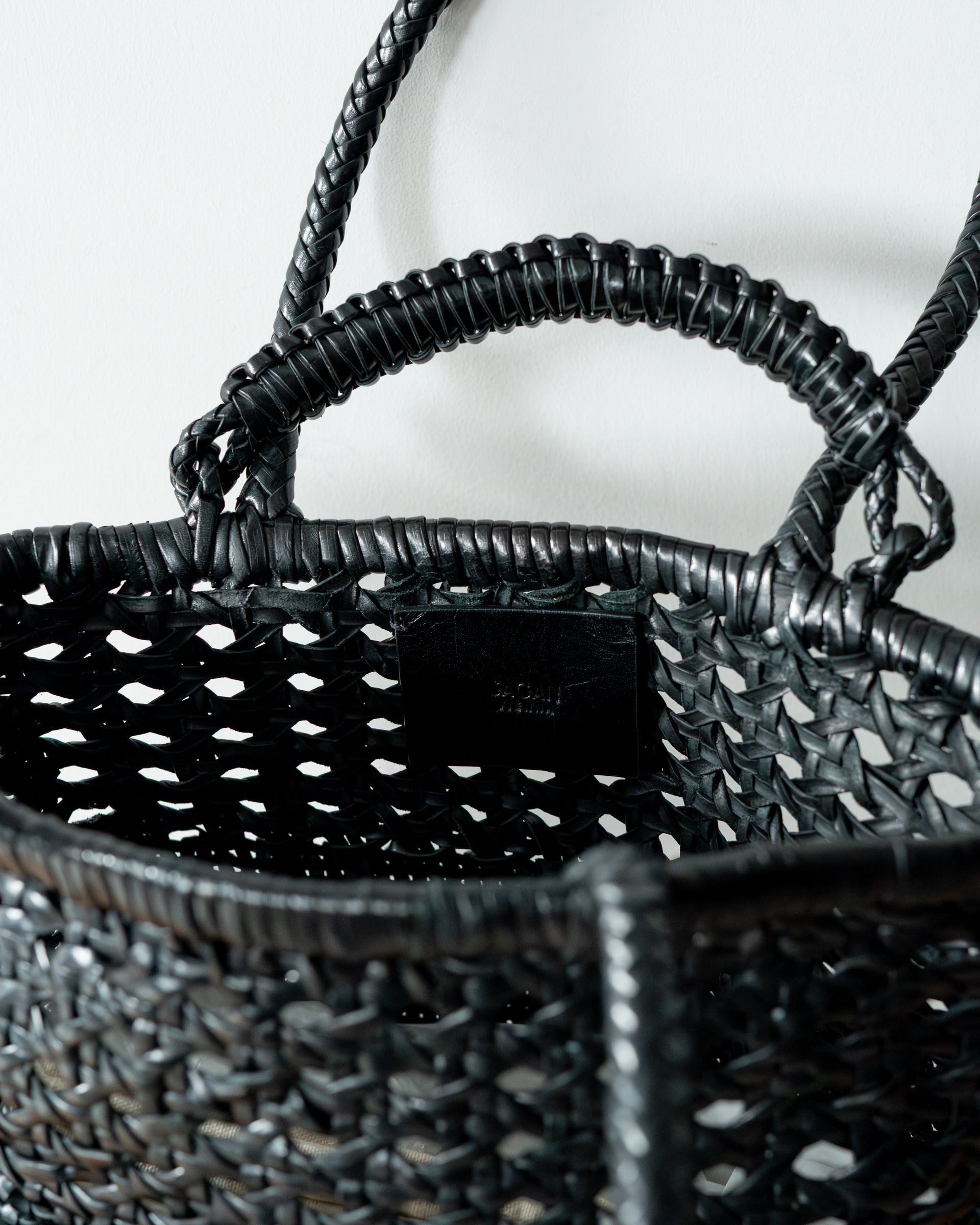 PAZAR BOOK TOTE WOVEN WIENER GEFLECHT – STORE N