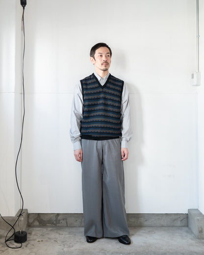 V NECK JACQUARD VEST