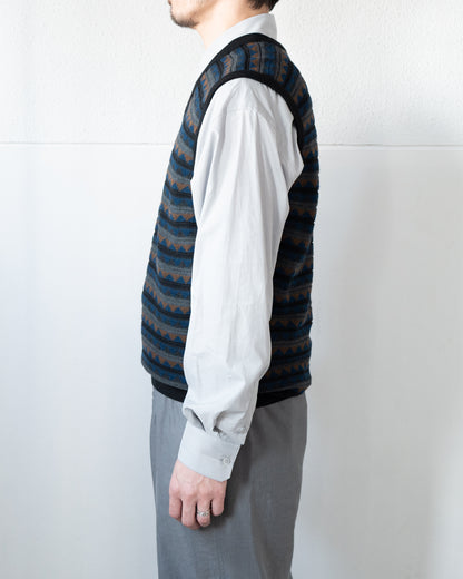 V NECK JACQUARD VEST