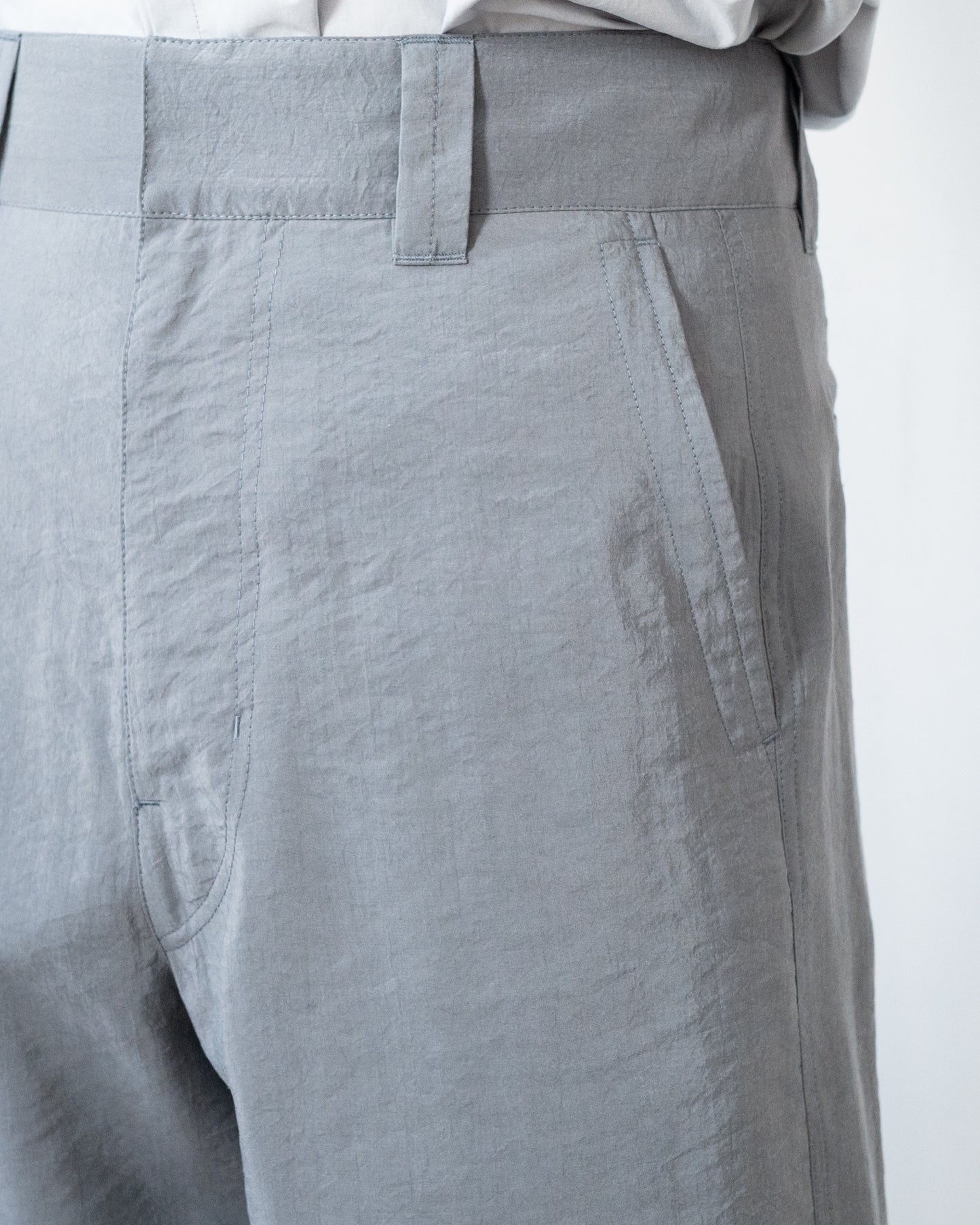 STRAIGHT TAILORED PANTS IN DRY SILK