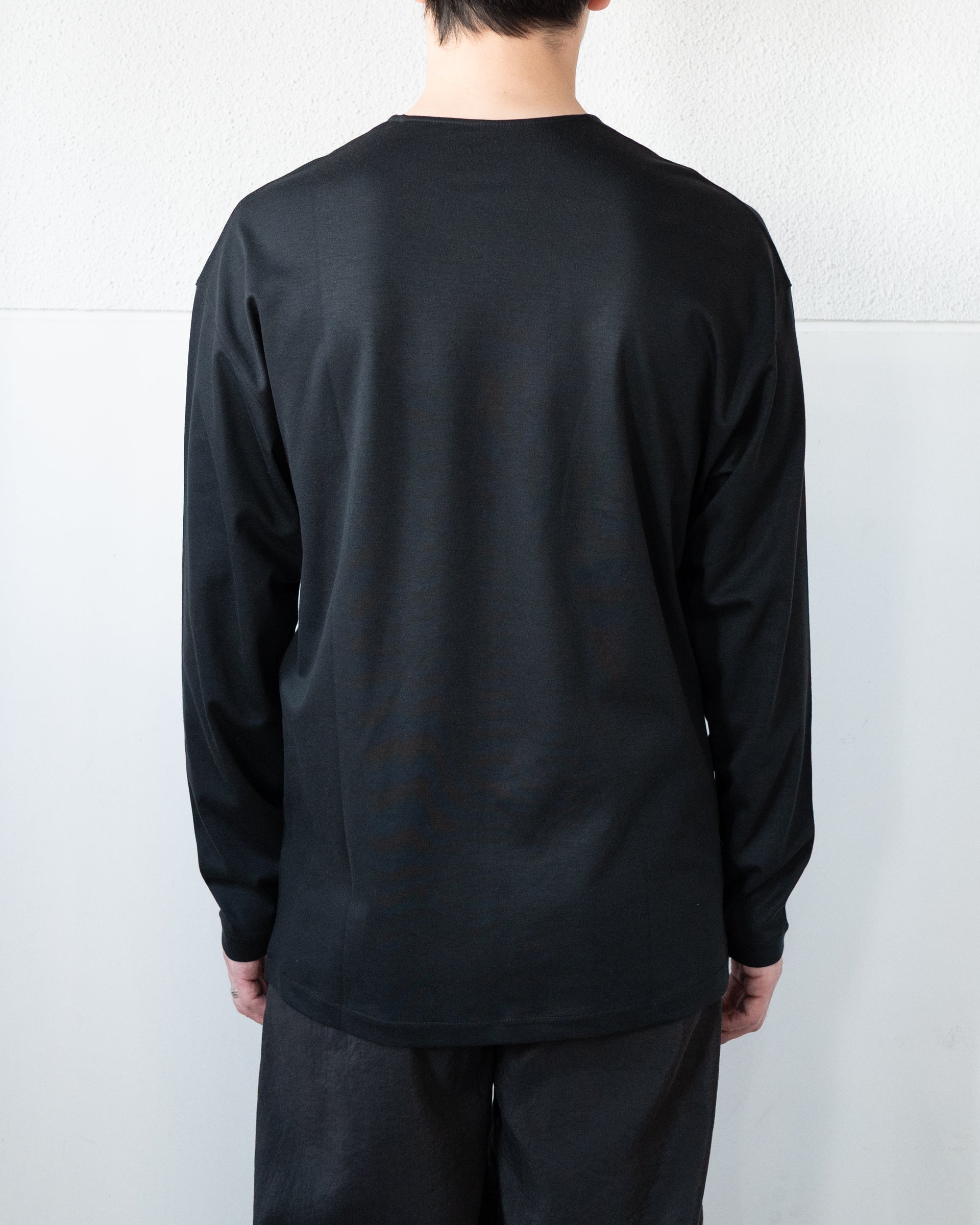 LONG SLEEVED T-SHIRT IN COTTON SILK – STORE N