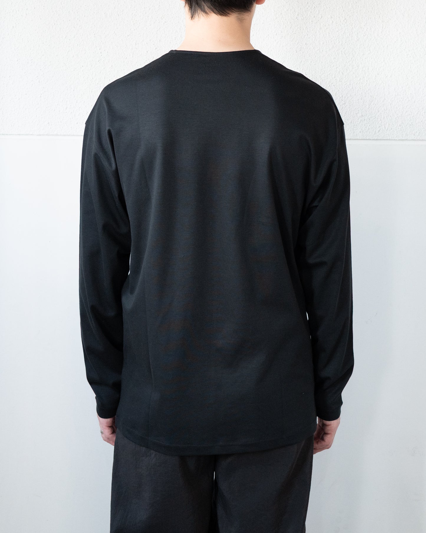 LONG SLEEVED T-SHIRT IN COTTON SILK