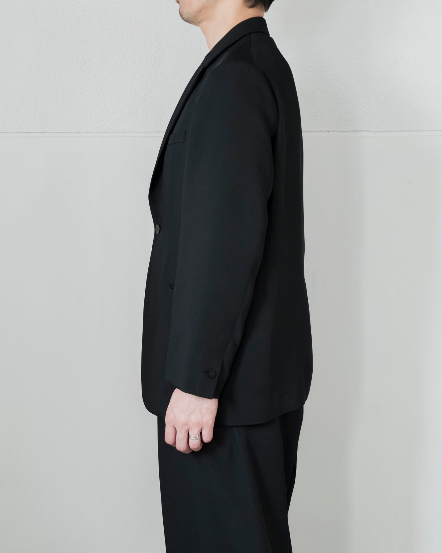 SINGLE BREASTED JACKET IN RAYON TRICOTINE
