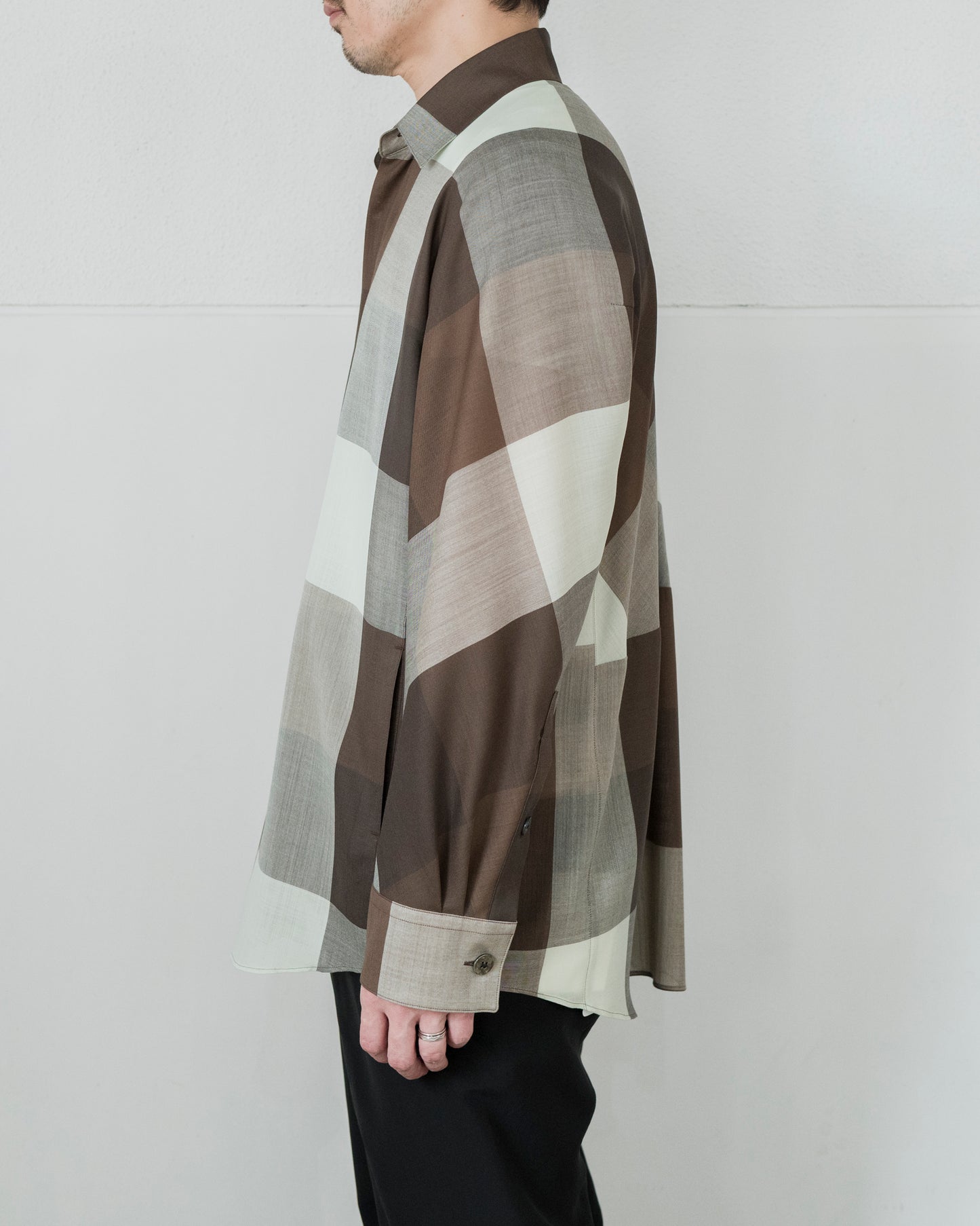 DOLMAN SLEEVE LIGHT WOOL SHIRT