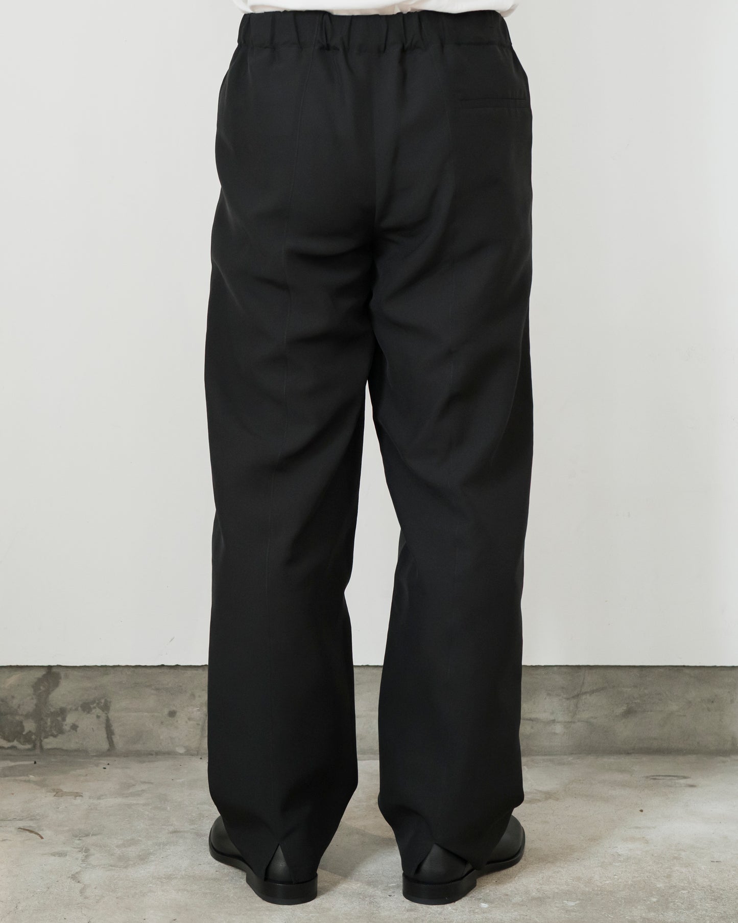 DRAWSTRING TROUSERS IN SILK
