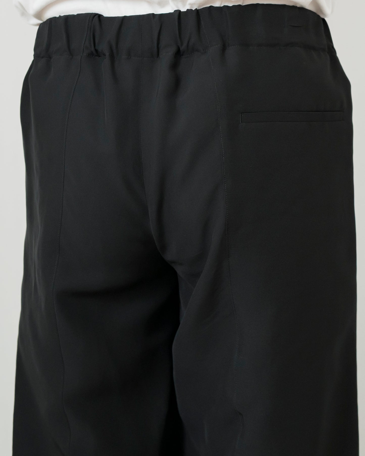 DRAWSTRING TROUSERS IN SILK
