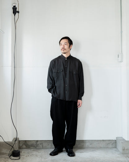 BRUSHED SILK TWILL BAND COLLAR SHIRT