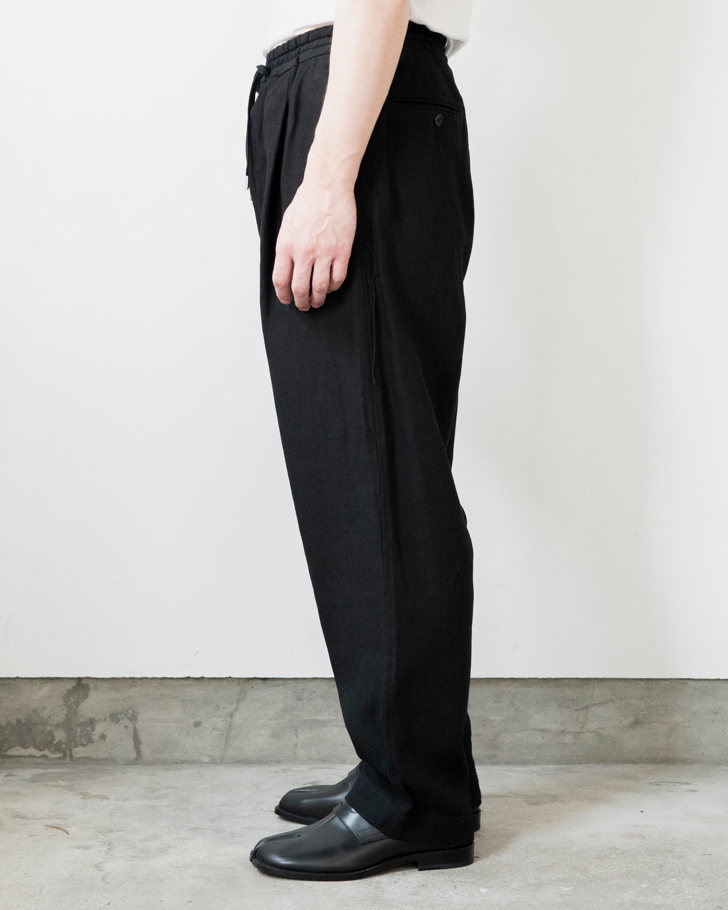 ROUGH LINEN CANVAS RELAXED TROUSERS