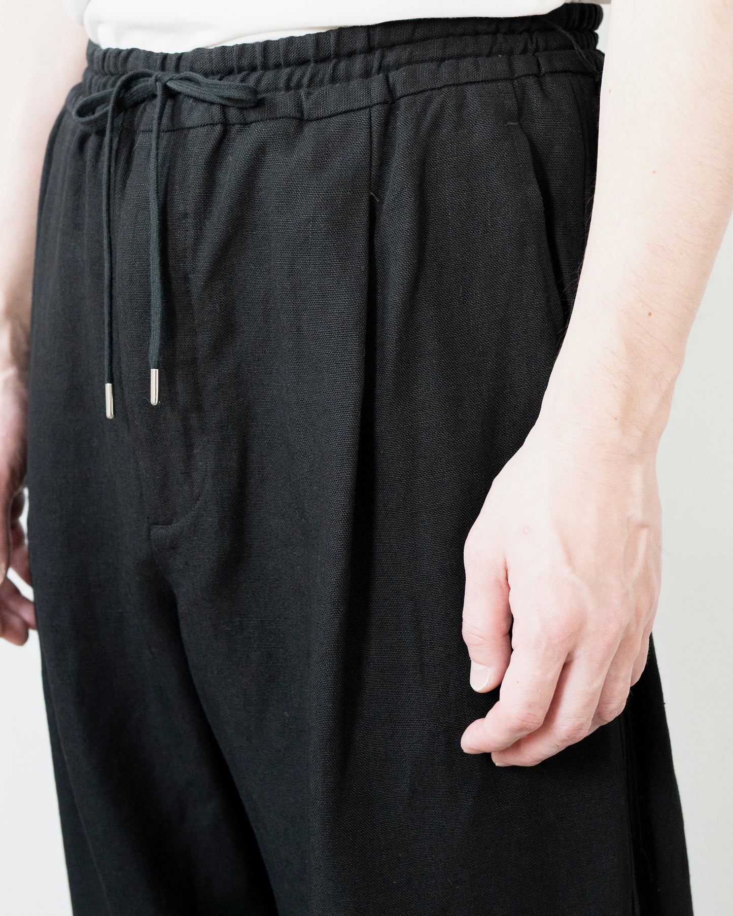 ROUGH LINEN CANVAS RELAXED TROUSERS