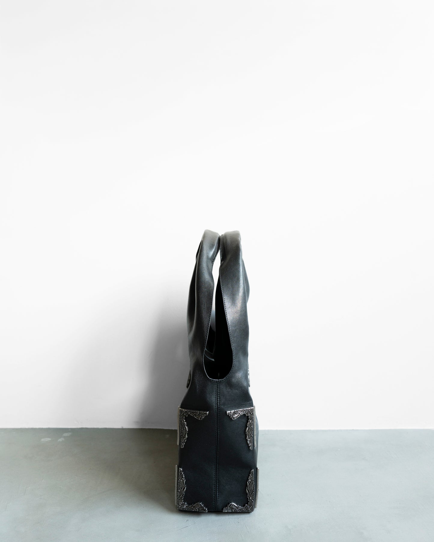 BOX BAG MEDIUM (METALLIC FRAME)