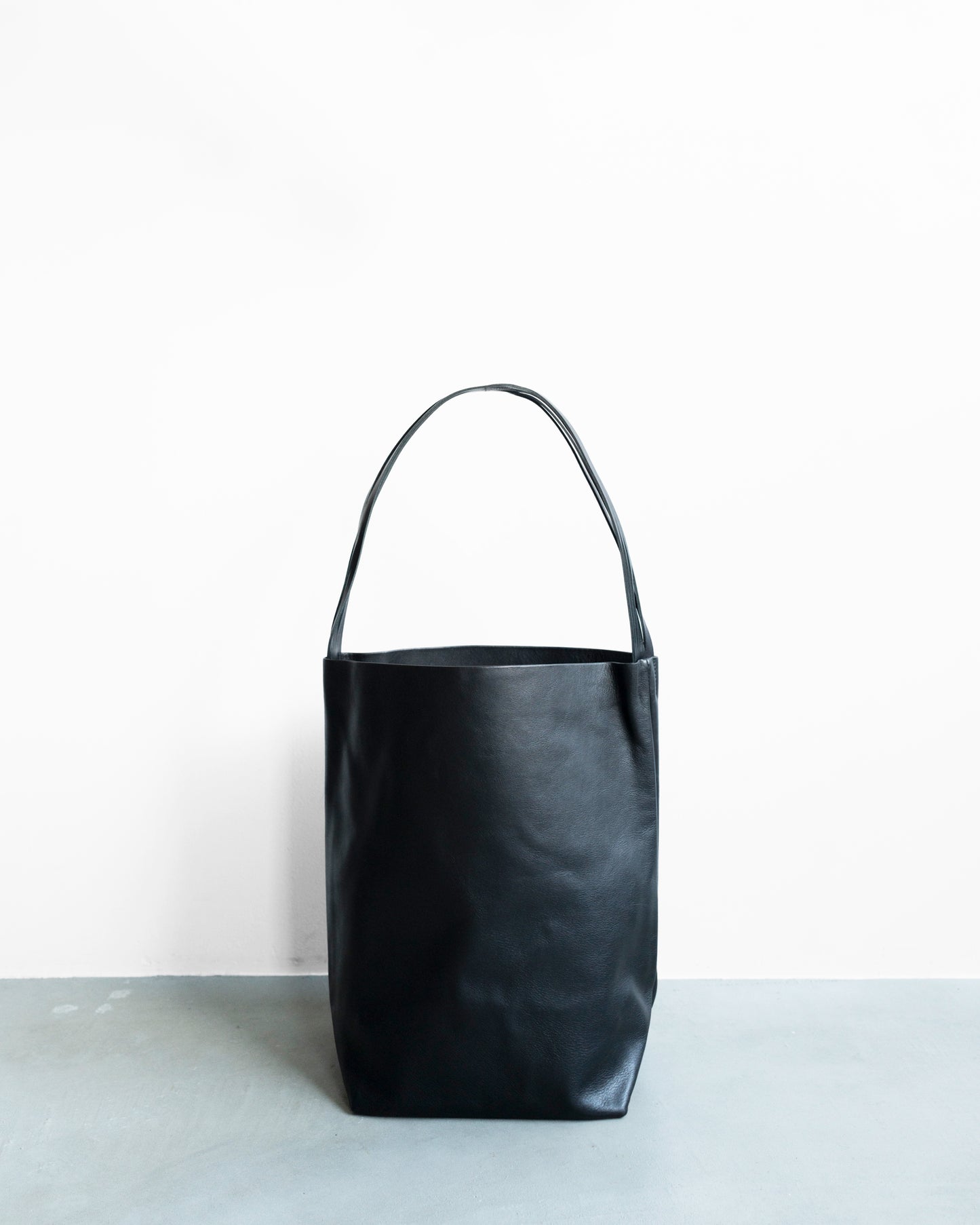 SEYA X ISAAC REINA LEATHER HOBO / MEDIUM