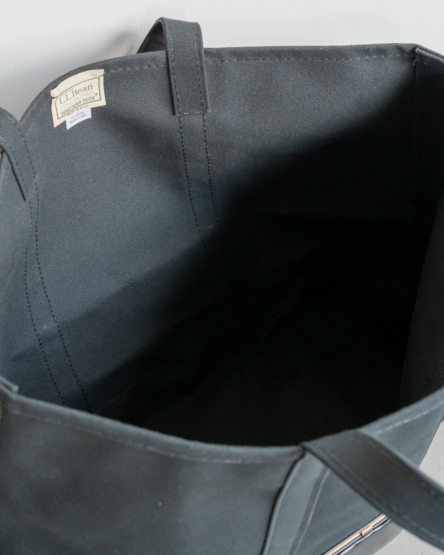 L.L. BEAN TOTE BAG / SNAKE LEATHER CARDCASE
