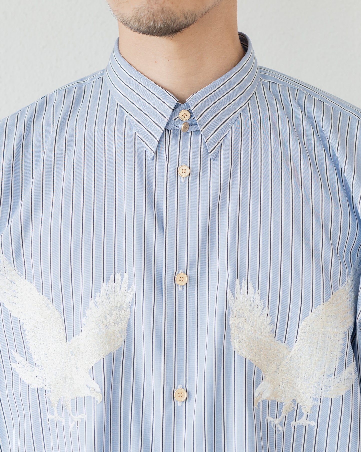 参式軽裳 SUPIMA HIGH DENSITY POPLIN STRIPE EMBROIDERY SHIRT