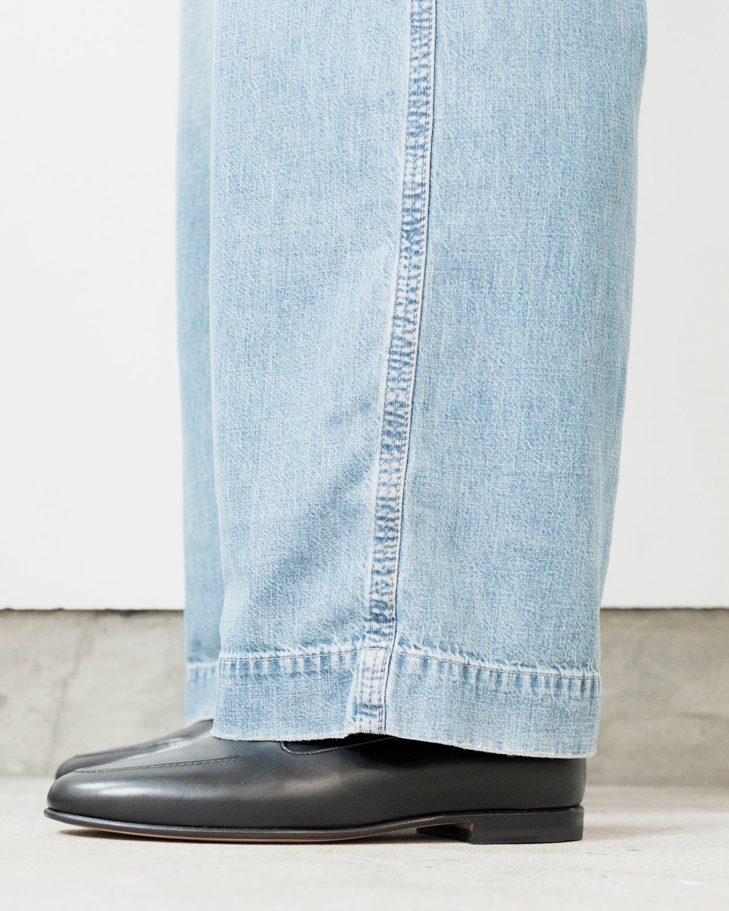 WIDE LEG JEANS
