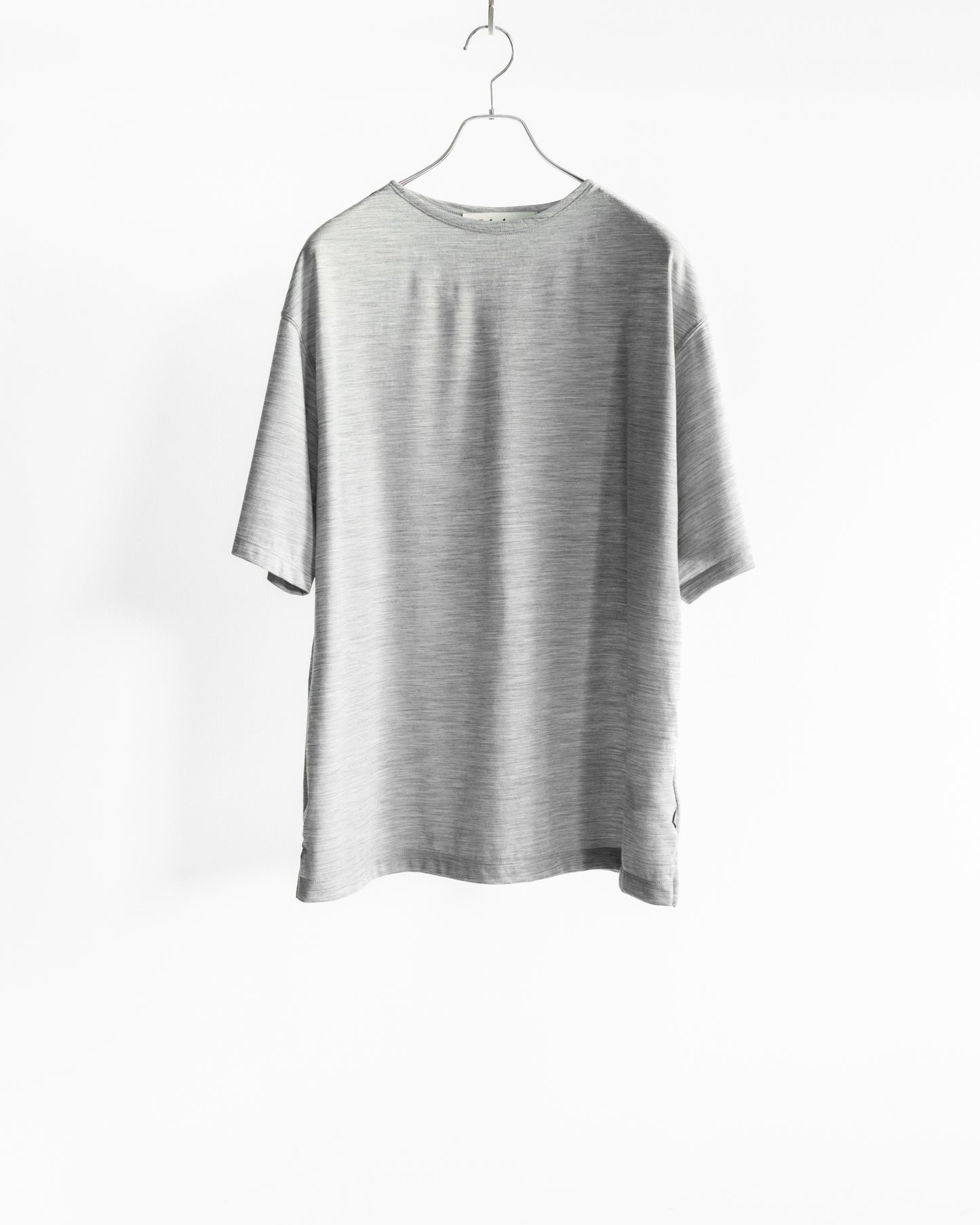 LIGHT MERINO WOOL T-SHIRT