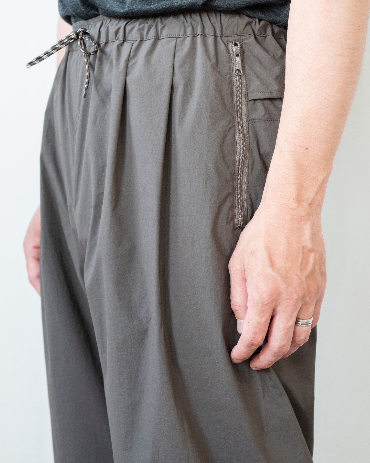 LIGHTWEIGHT PACKABLE TROUSERS