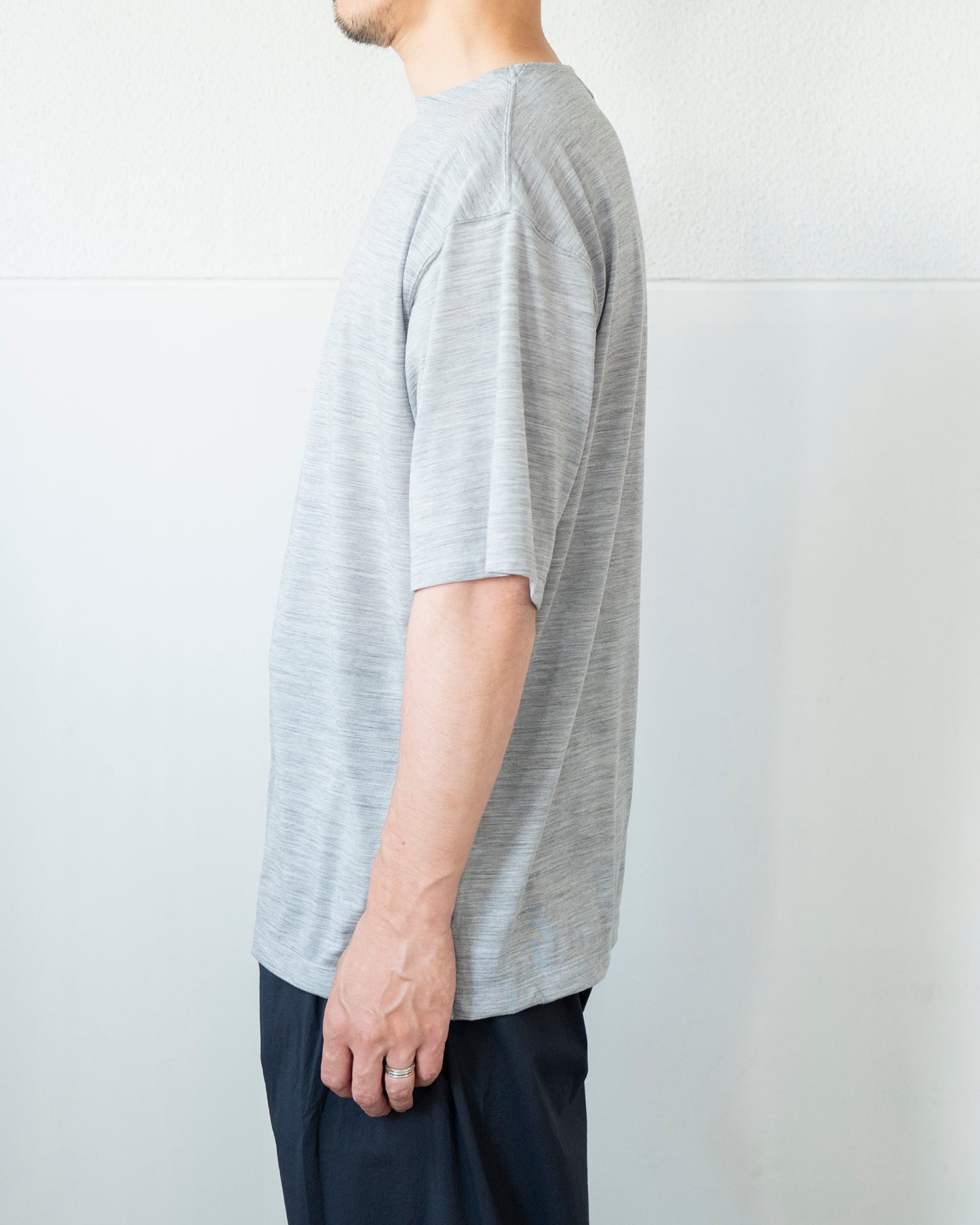 LIGHT MERINO WOOL T-SHIRT