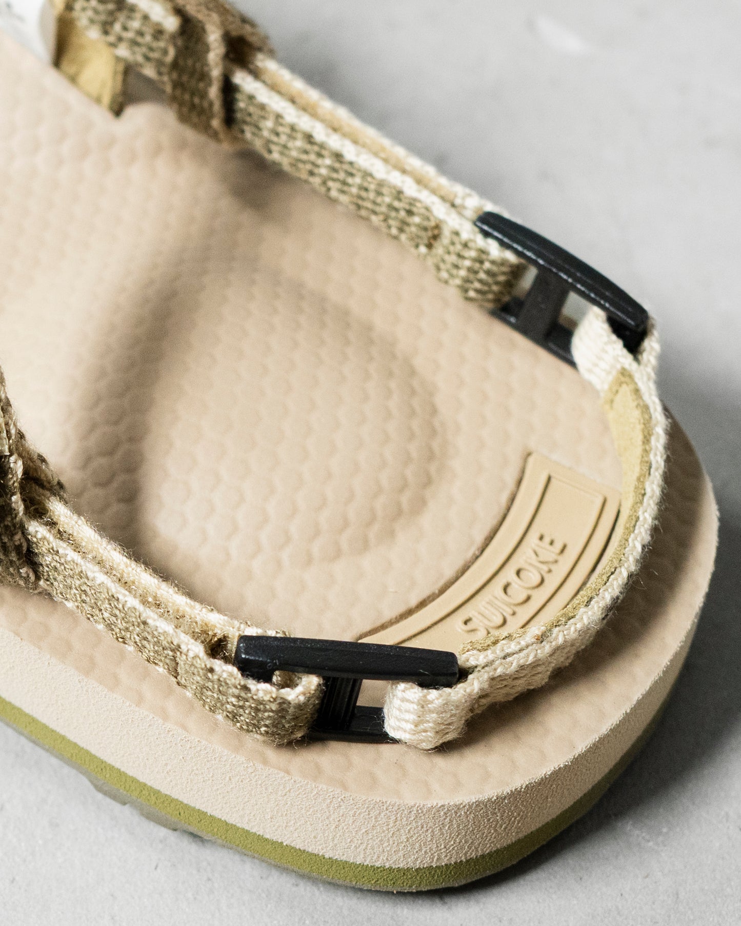 RAMBLING SANDALS