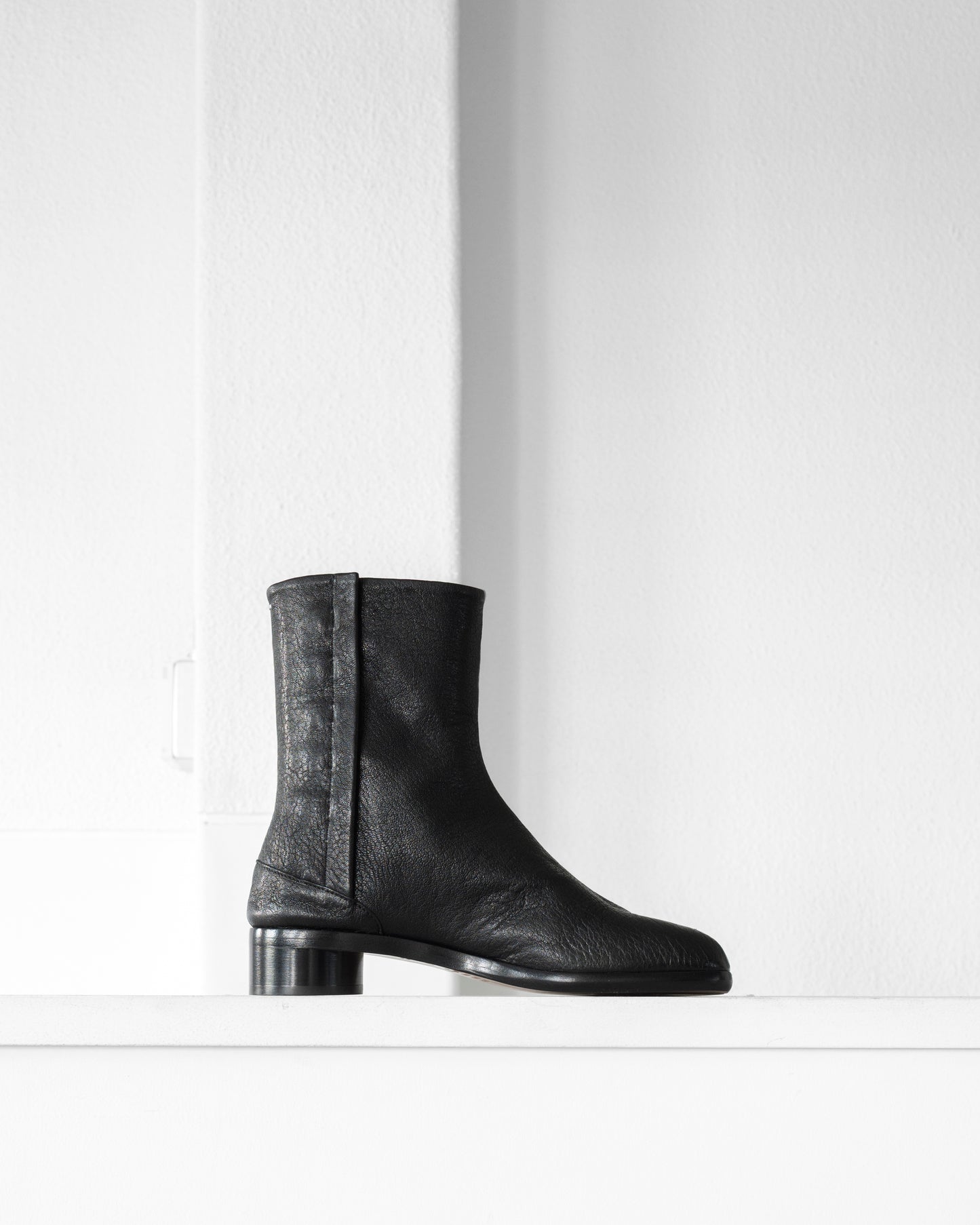 TABI ANKLE BOOTS
