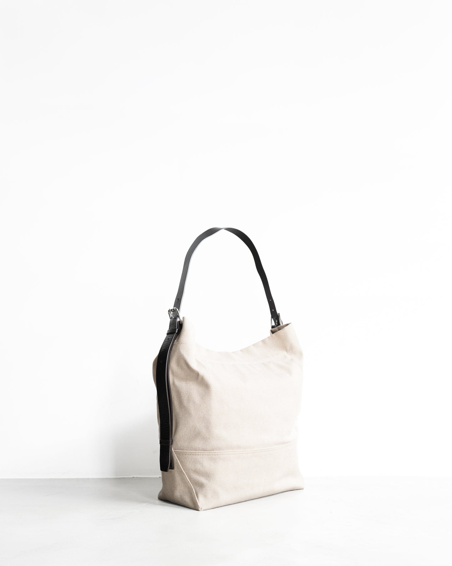 BELTED TOTE BAG IN COTTON CANVAS