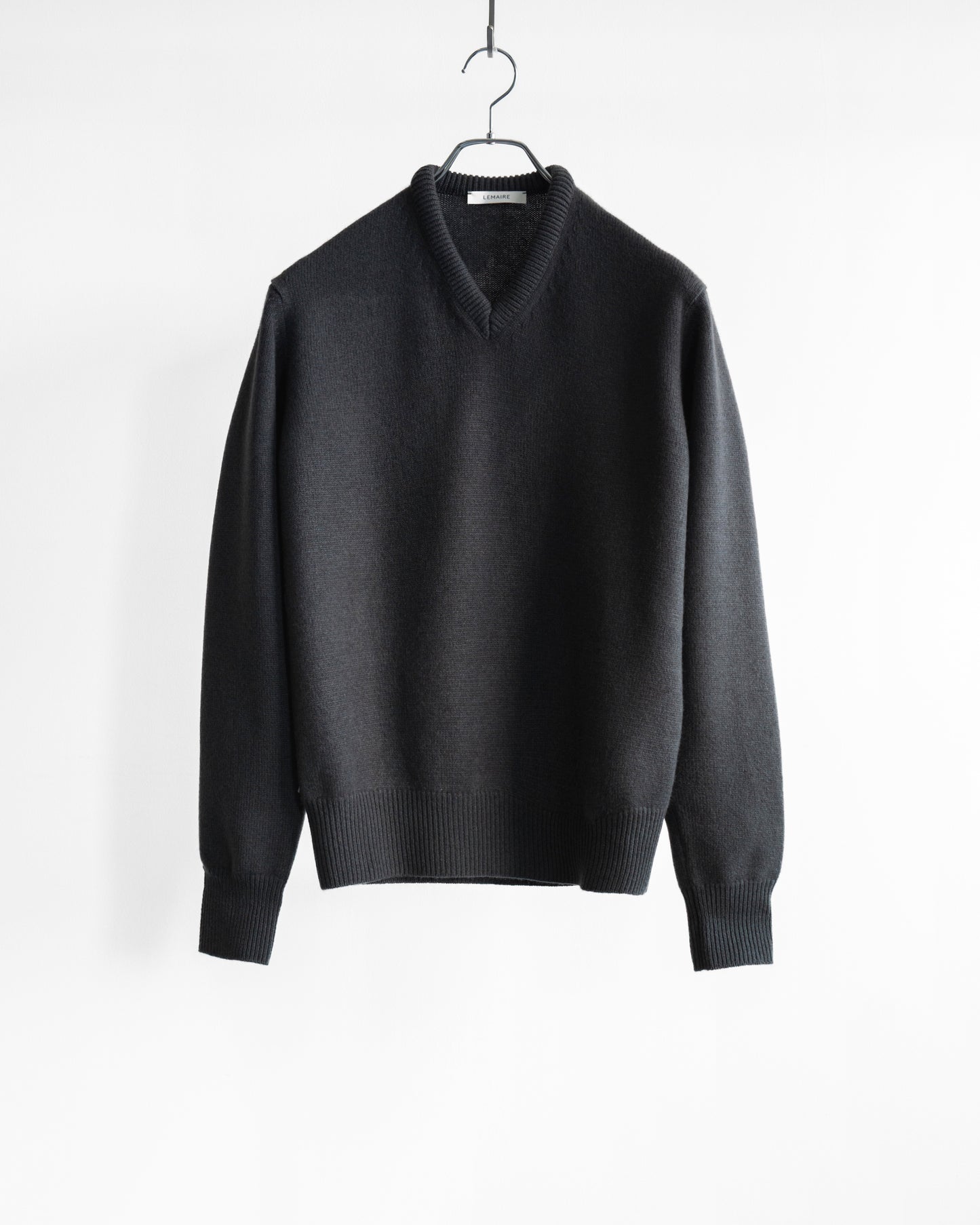 V-NECK SWEATER IN CASHMERE