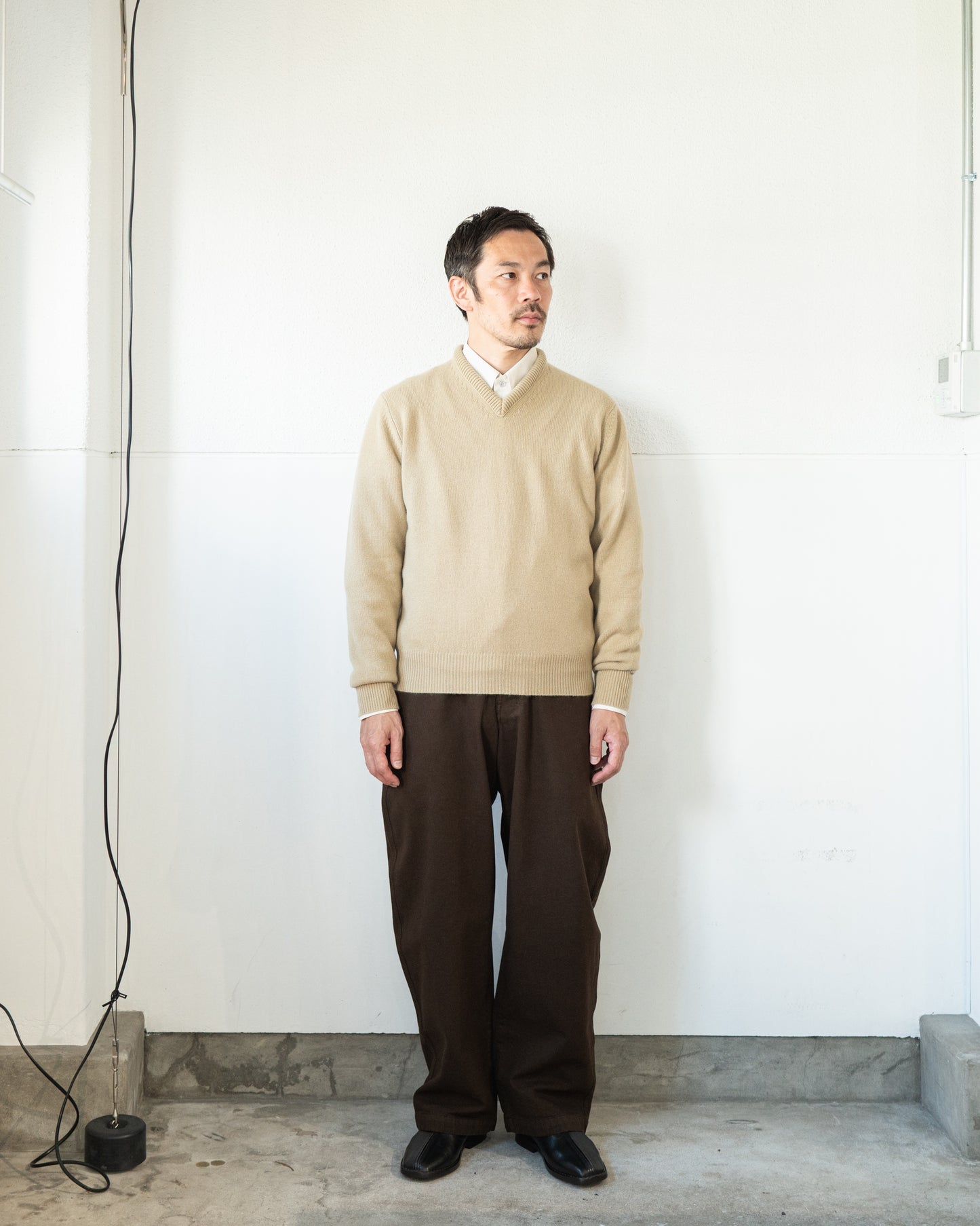 V-NECK SWEATER IN CASHMERE