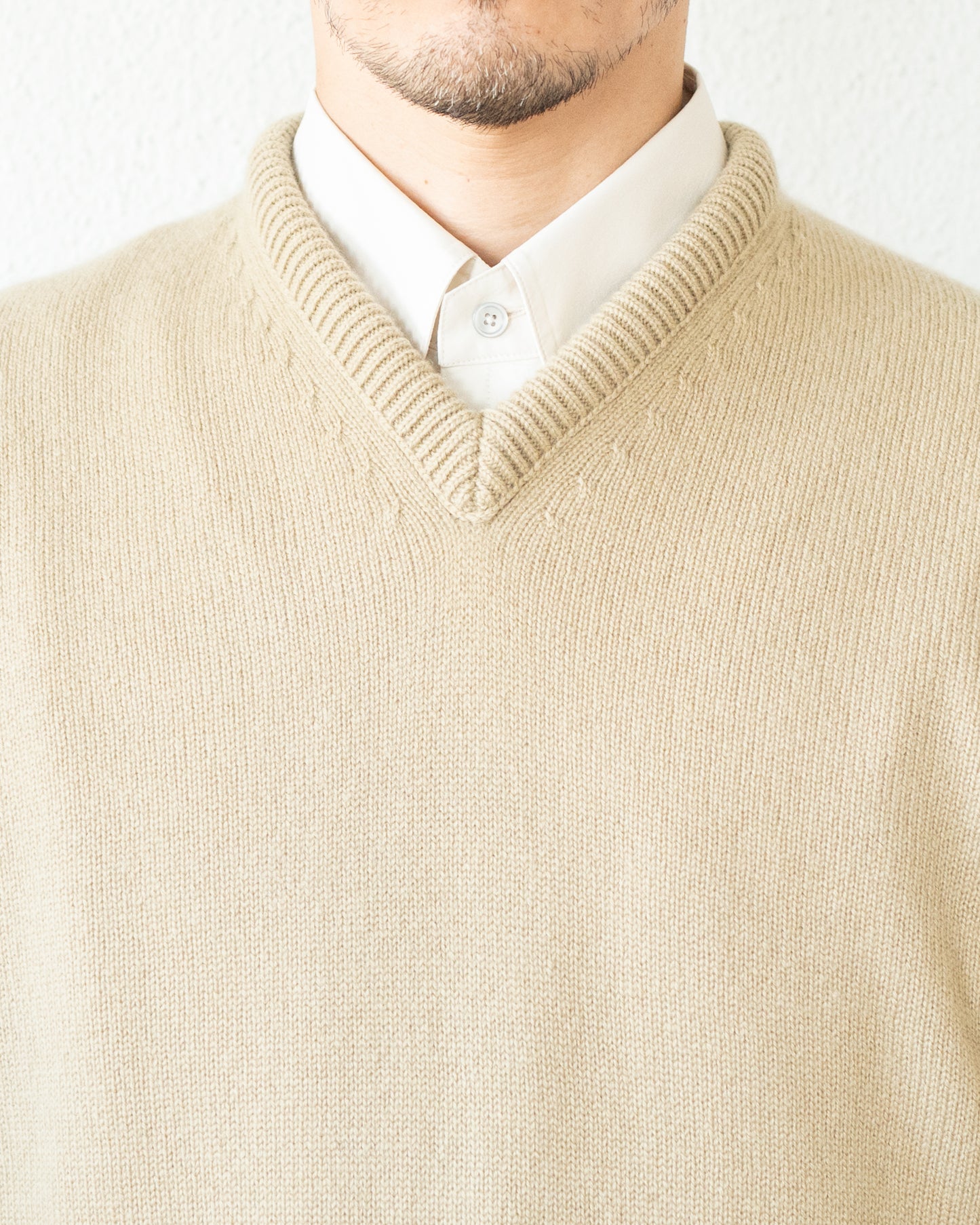 V-NECK SWEATER IN CASHMERE