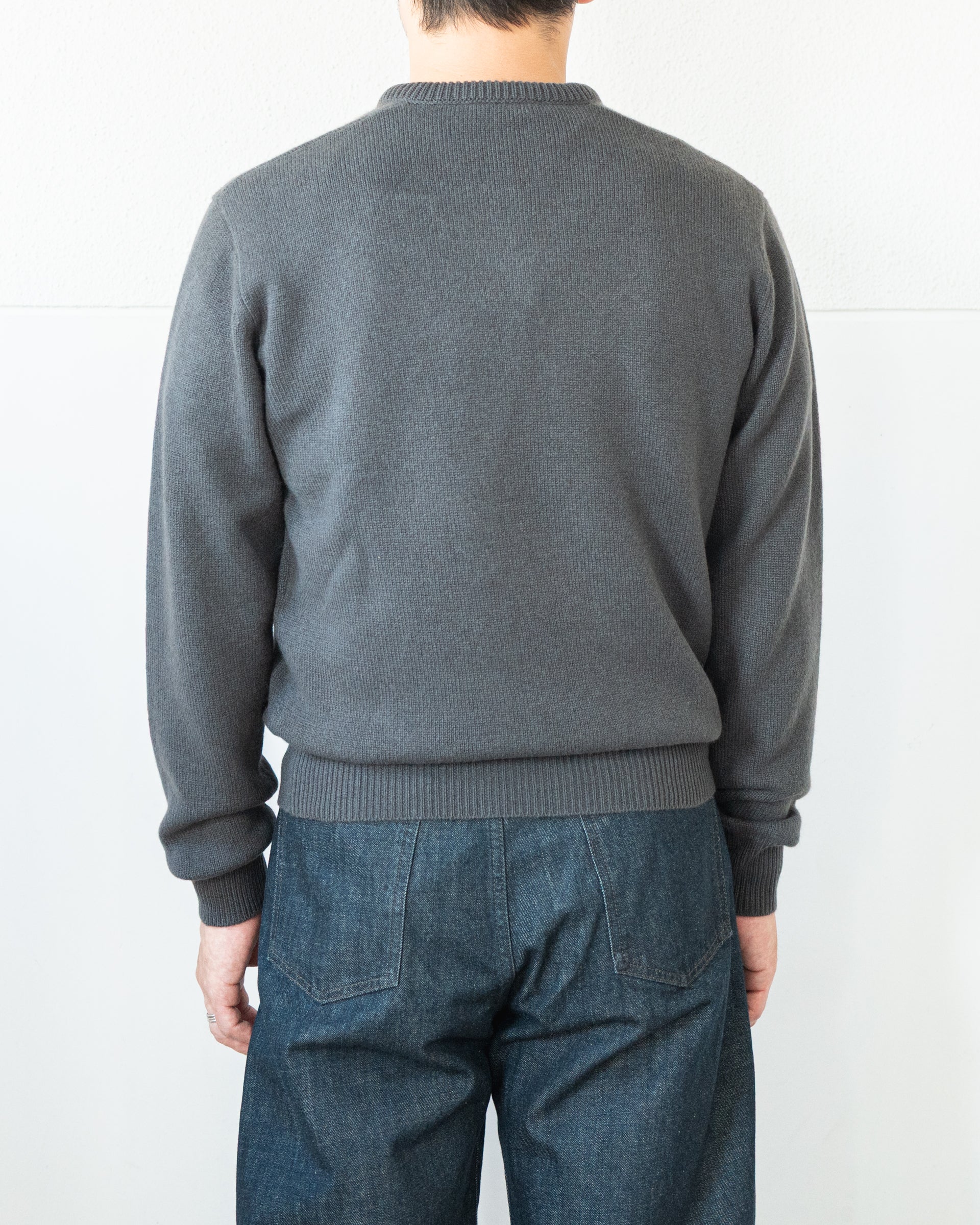 LEMAIRE / ルメールV-NECK SWEATER IN CASHMERE / STORE N
