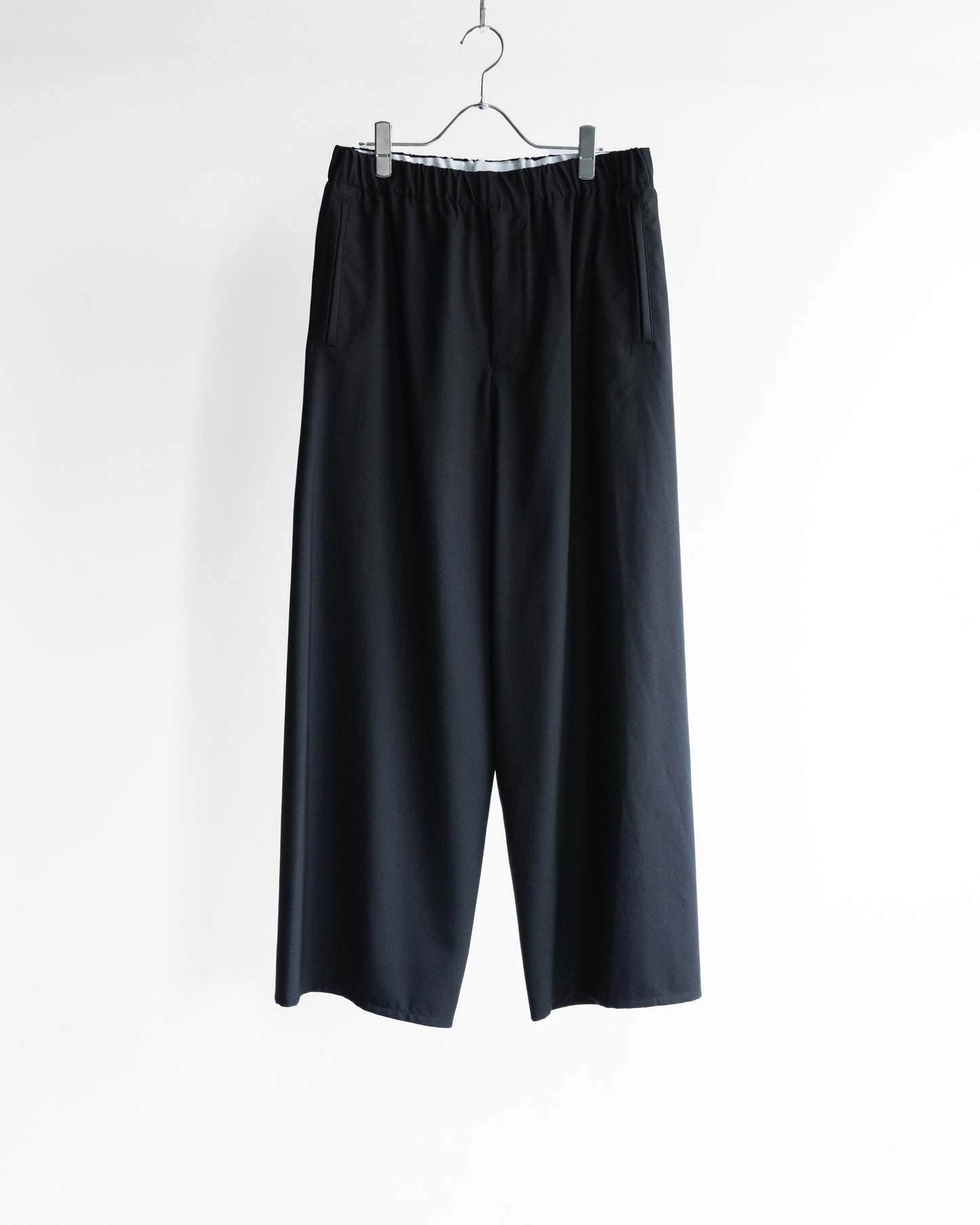 WIDE LEG DRAWSTRING TROUSERS IN WOOL TROPICAL