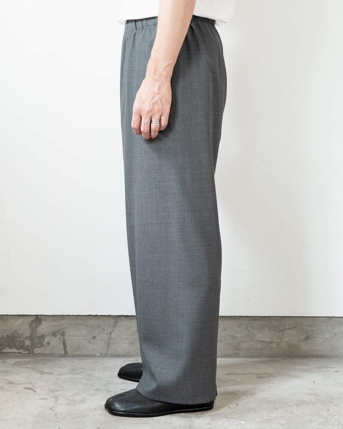 WIDE LEG DRAWSTRING TROUSERS IN WOOL TROPICAL