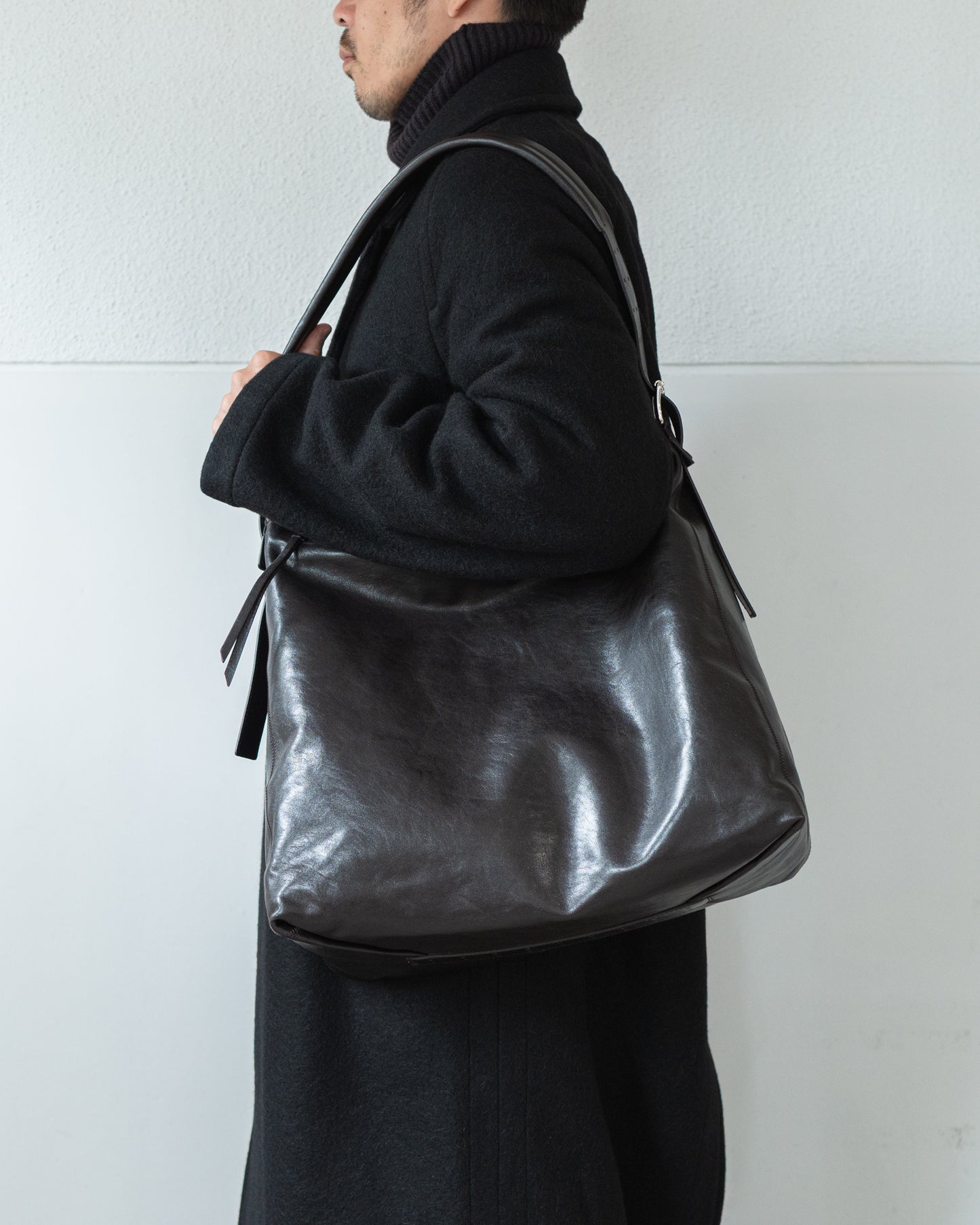 BELTED HOBO BAG IN LEATHER