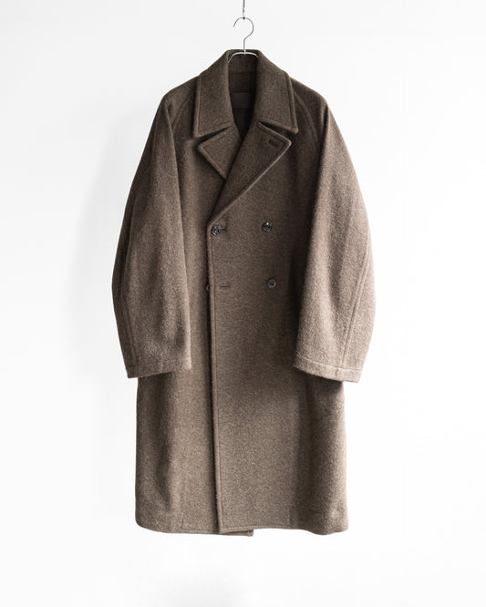 DOUBLE-BREASTED COAT IN FELTED WOOL AND ALPACA BLEND