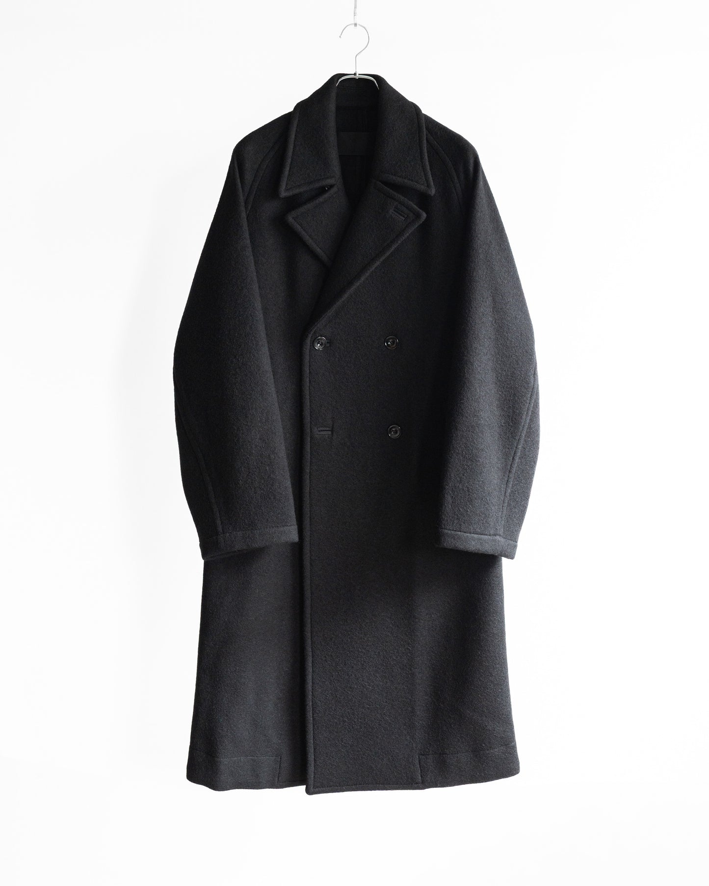 DOUBLE-BREASTED COAT IN FELTED WOOL AND ALPACA BLEND