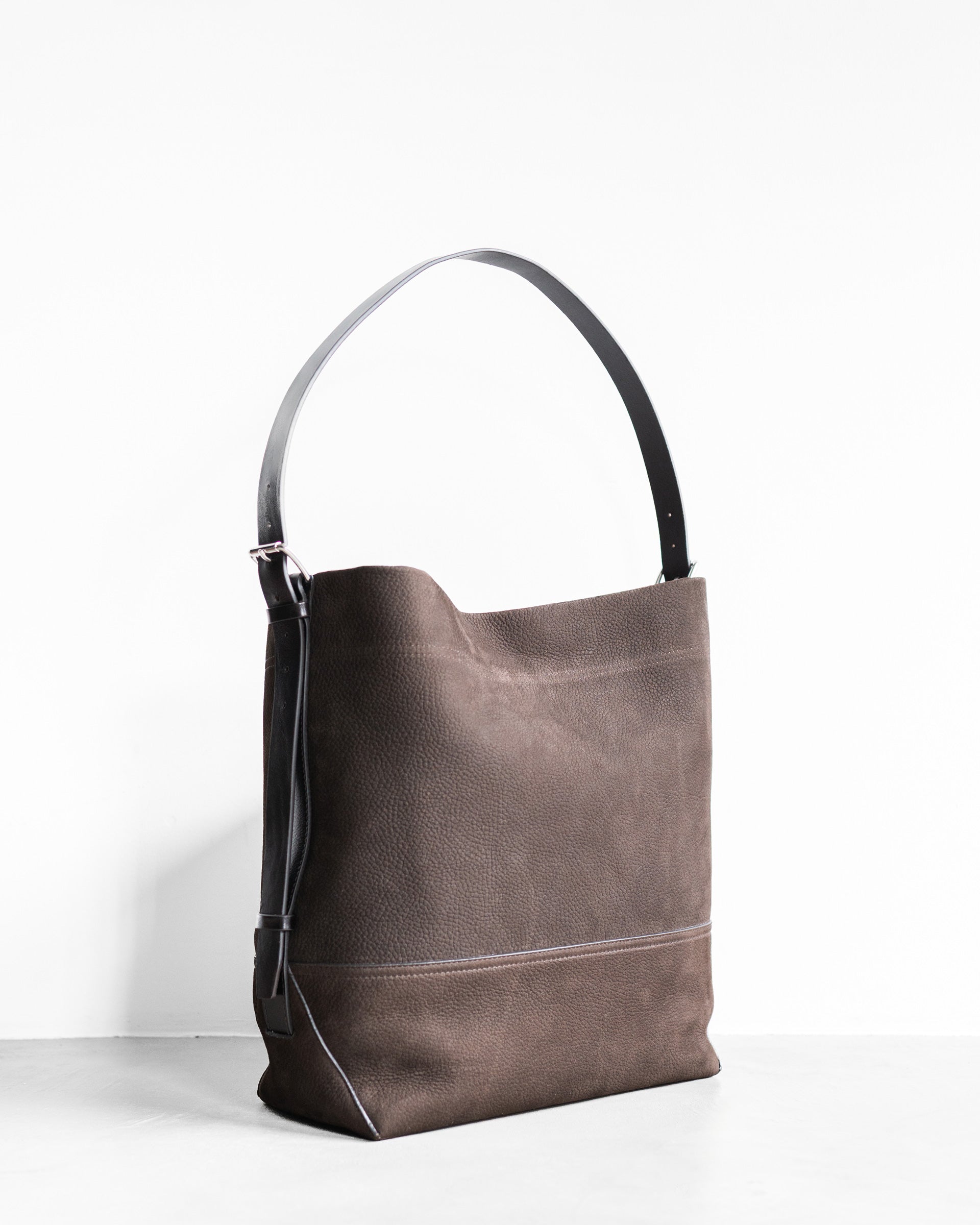LEMAIRE美品トートバッグ LEMAIRE / ルメール BELTED TOTE BAG IN ALPACA NUBUCK / STORE N