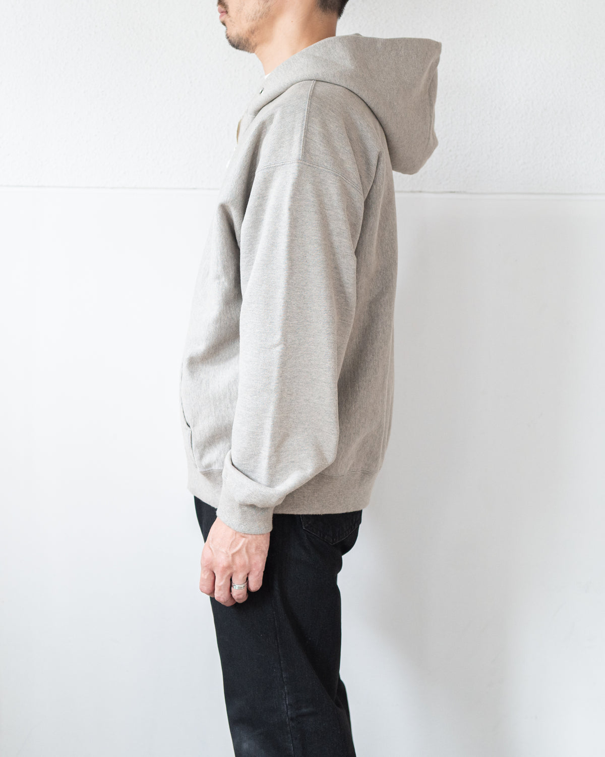 ESSENTIAL ZIP SWEAT PARKA